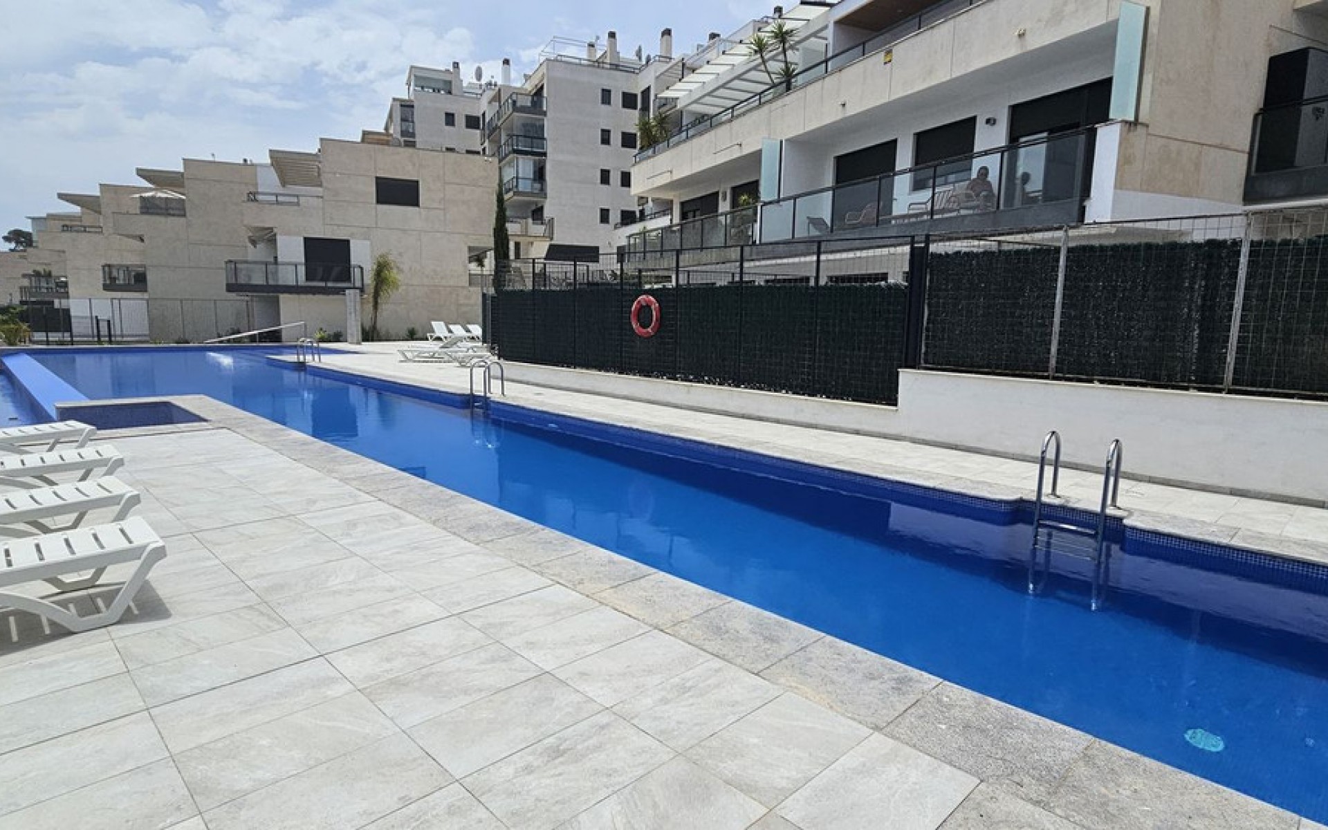 Resale - Apartment - Campoamor