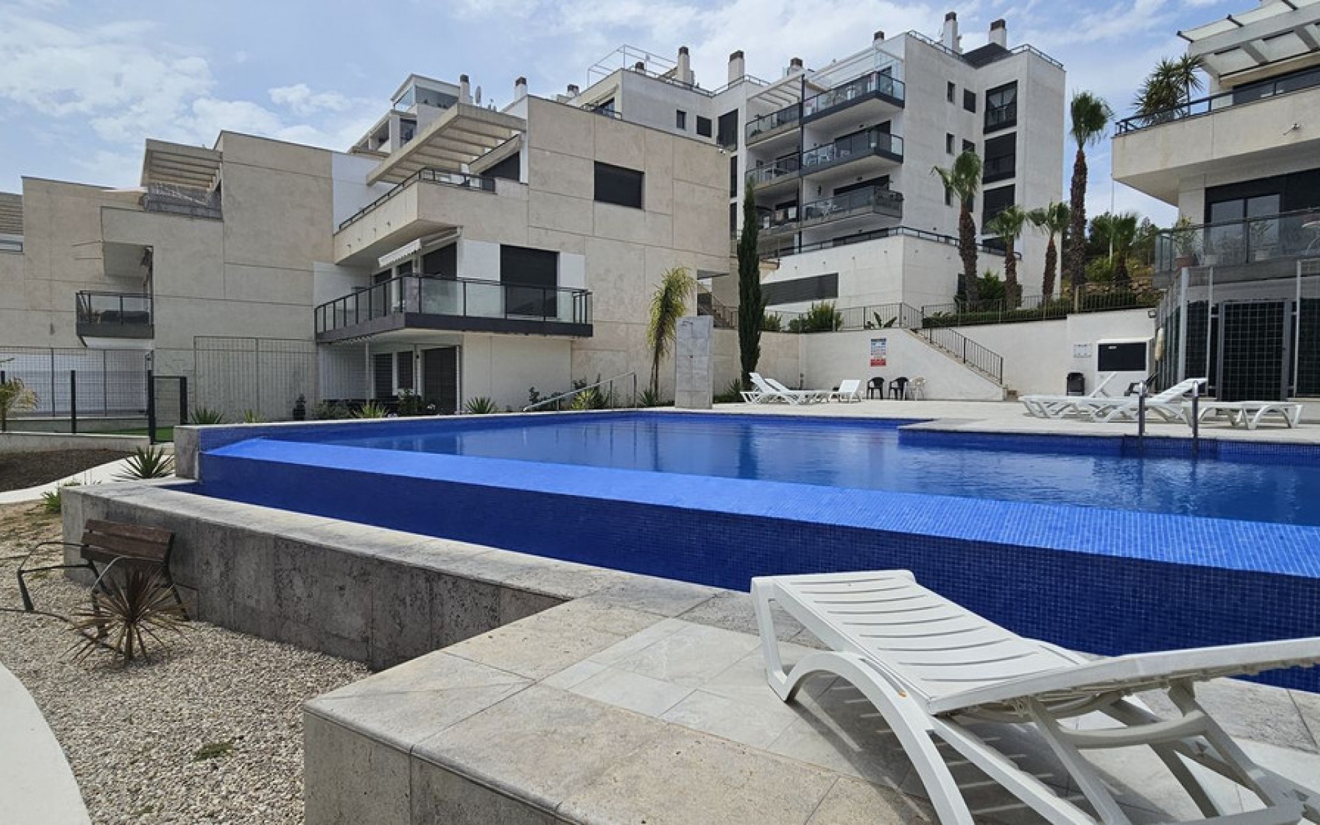 Resale - Apartment - Campoamor