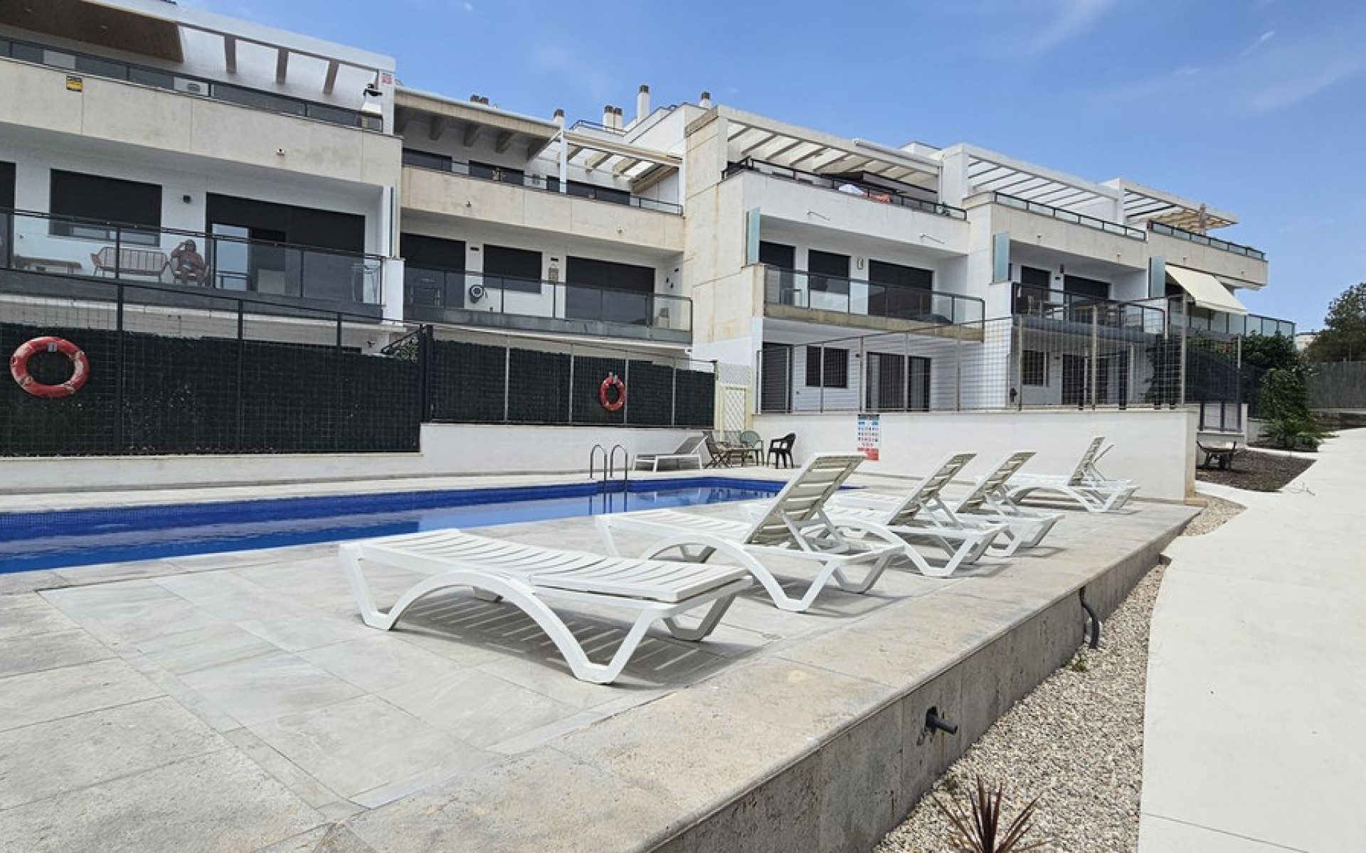 Resale - Apartment - Campoamor