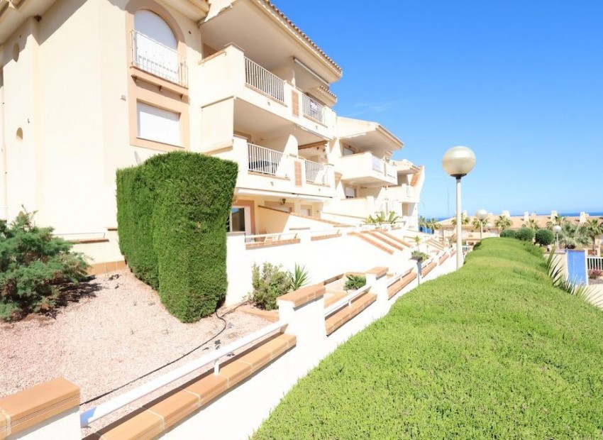 Resale - Apartment - Campoamor