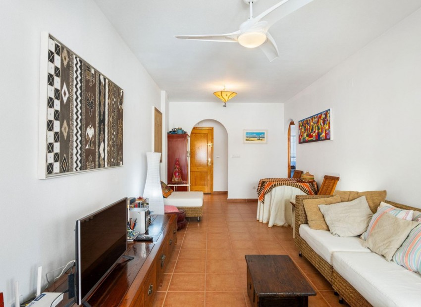 Resale - Apartment - Campoamor