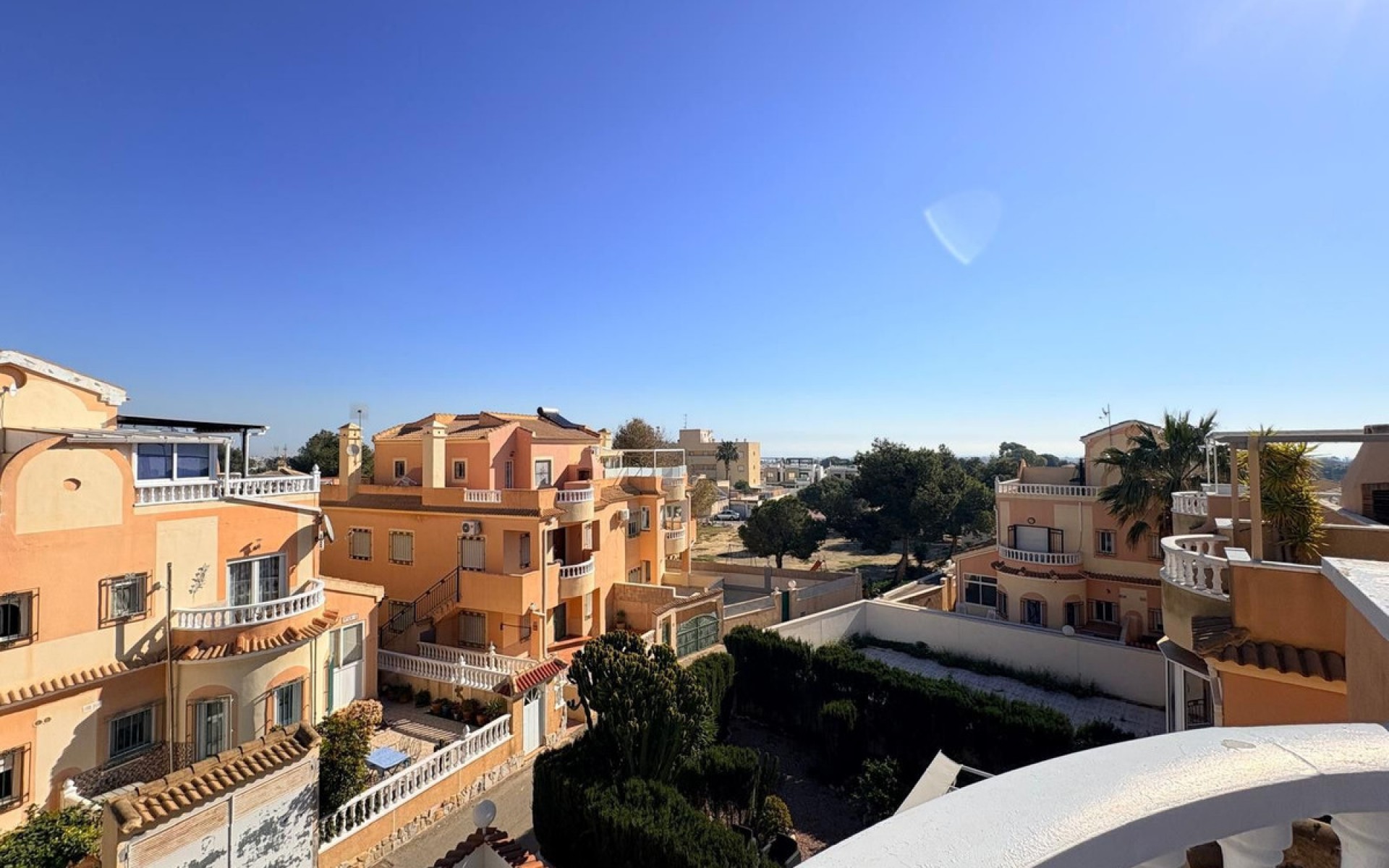 Resale - Apartment - Campoamor