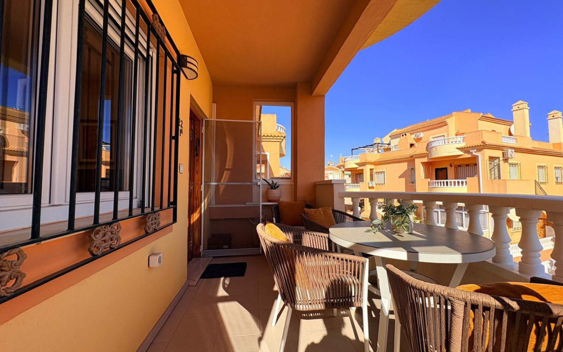 Resale - Apartment - Campoamor