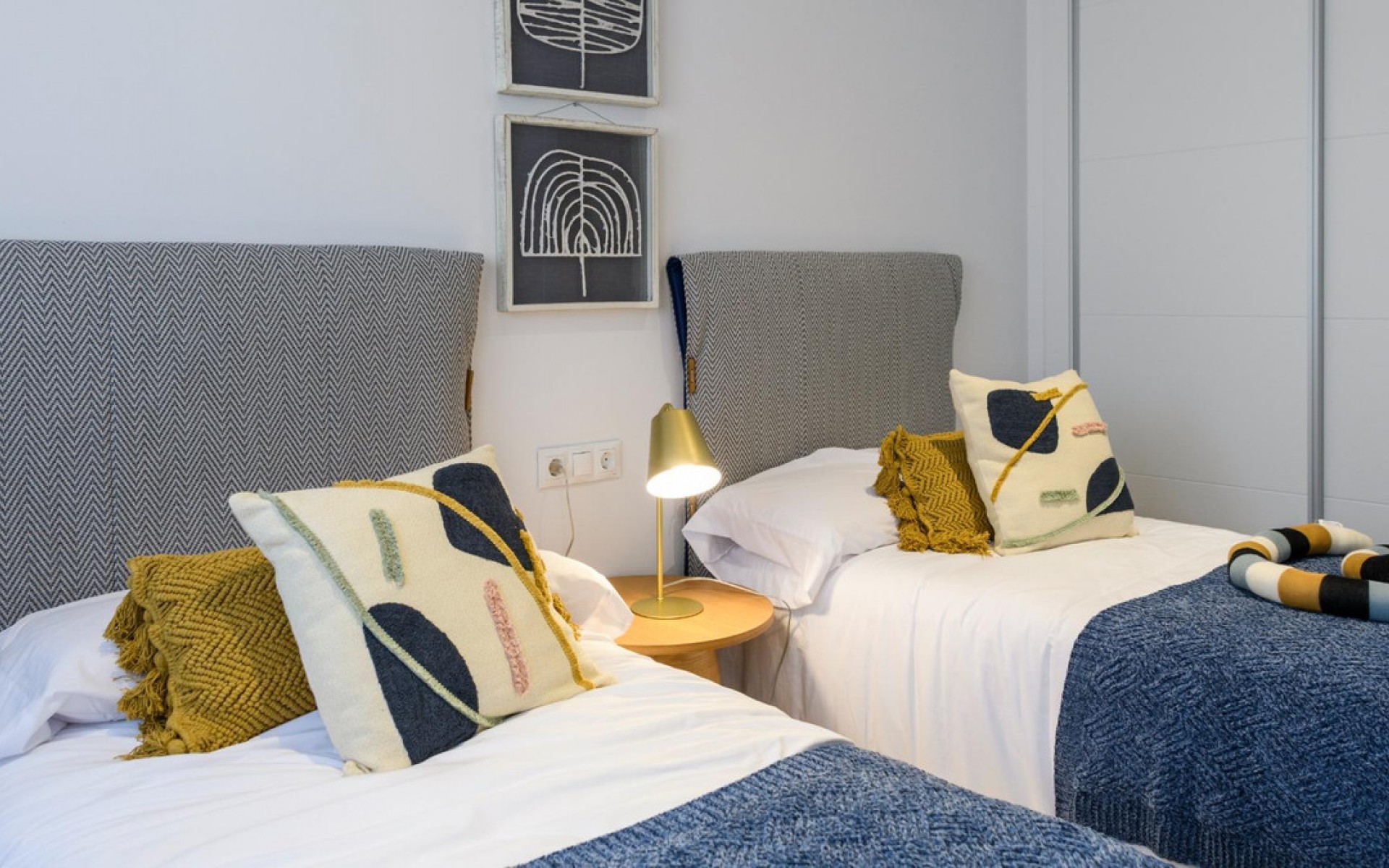Resale - Apartment - Campoamor