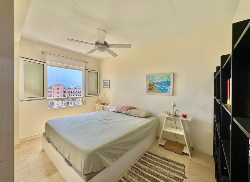 Resale - Apartment - Campoamor