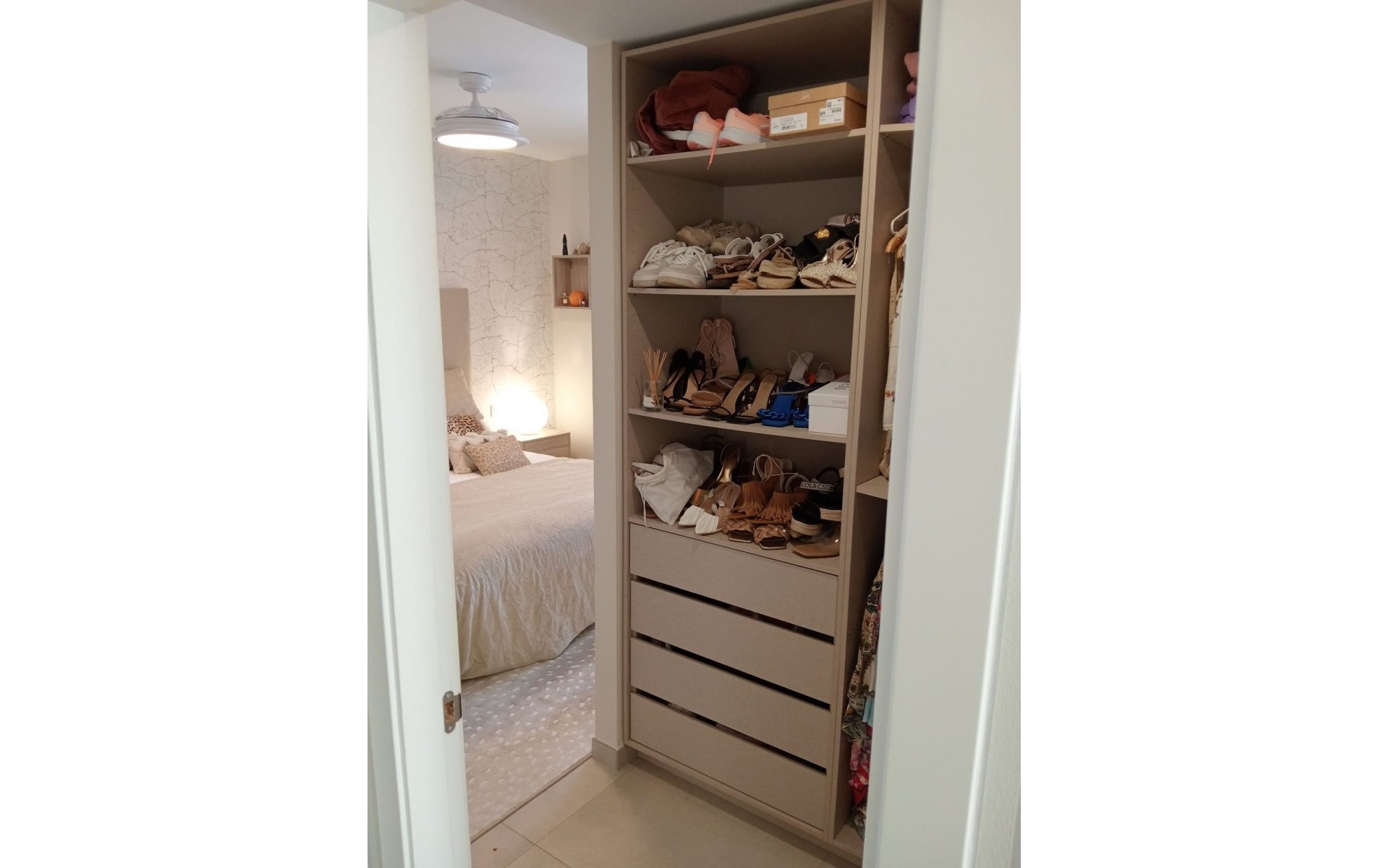 Resale - Apartment - Cartagena - Mar de Cristal