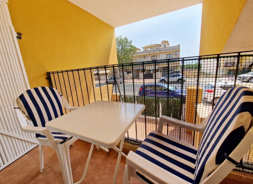 Resale - Apartment - Daya Nueva