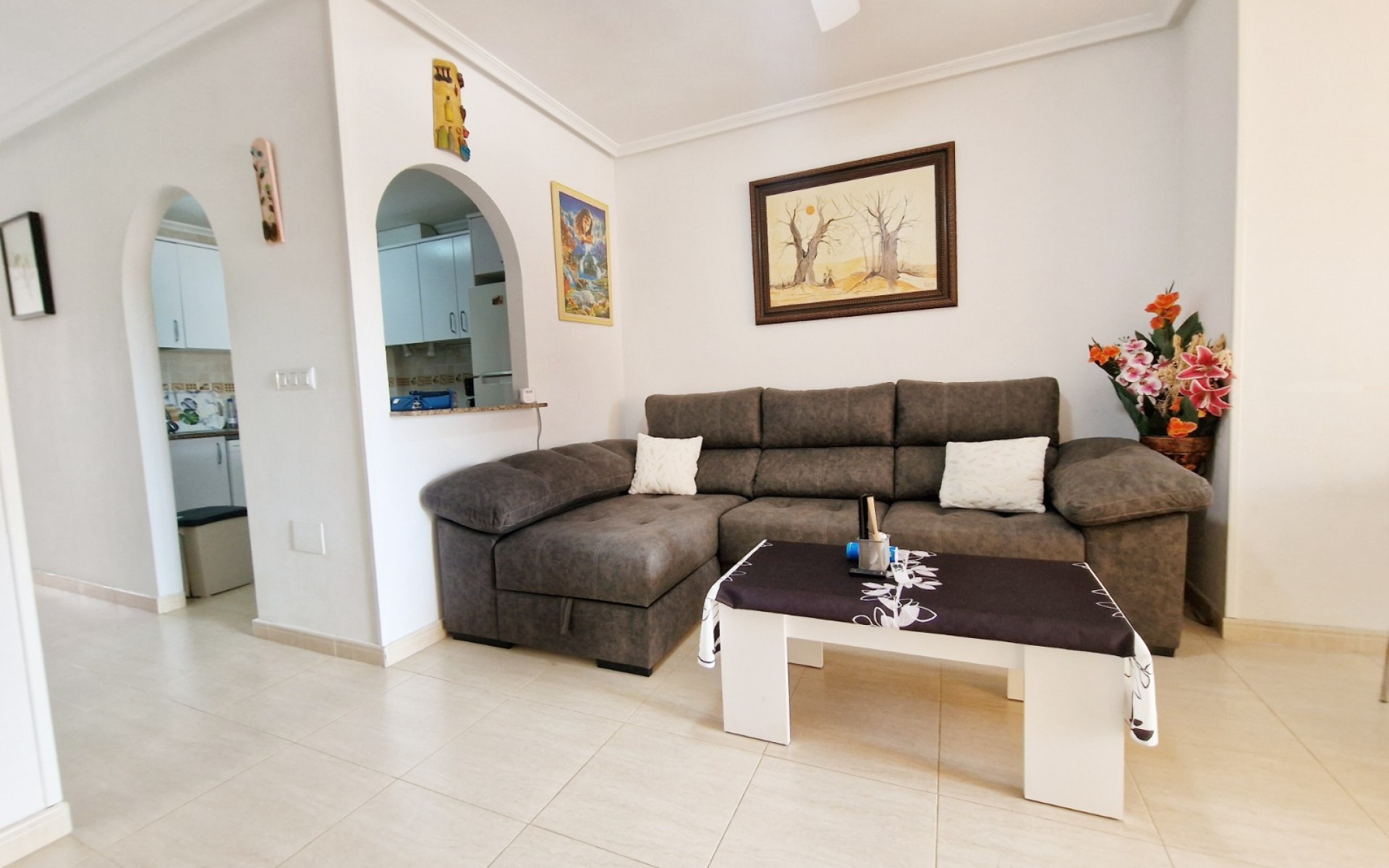 Resale - Apartment - Daya Nueva