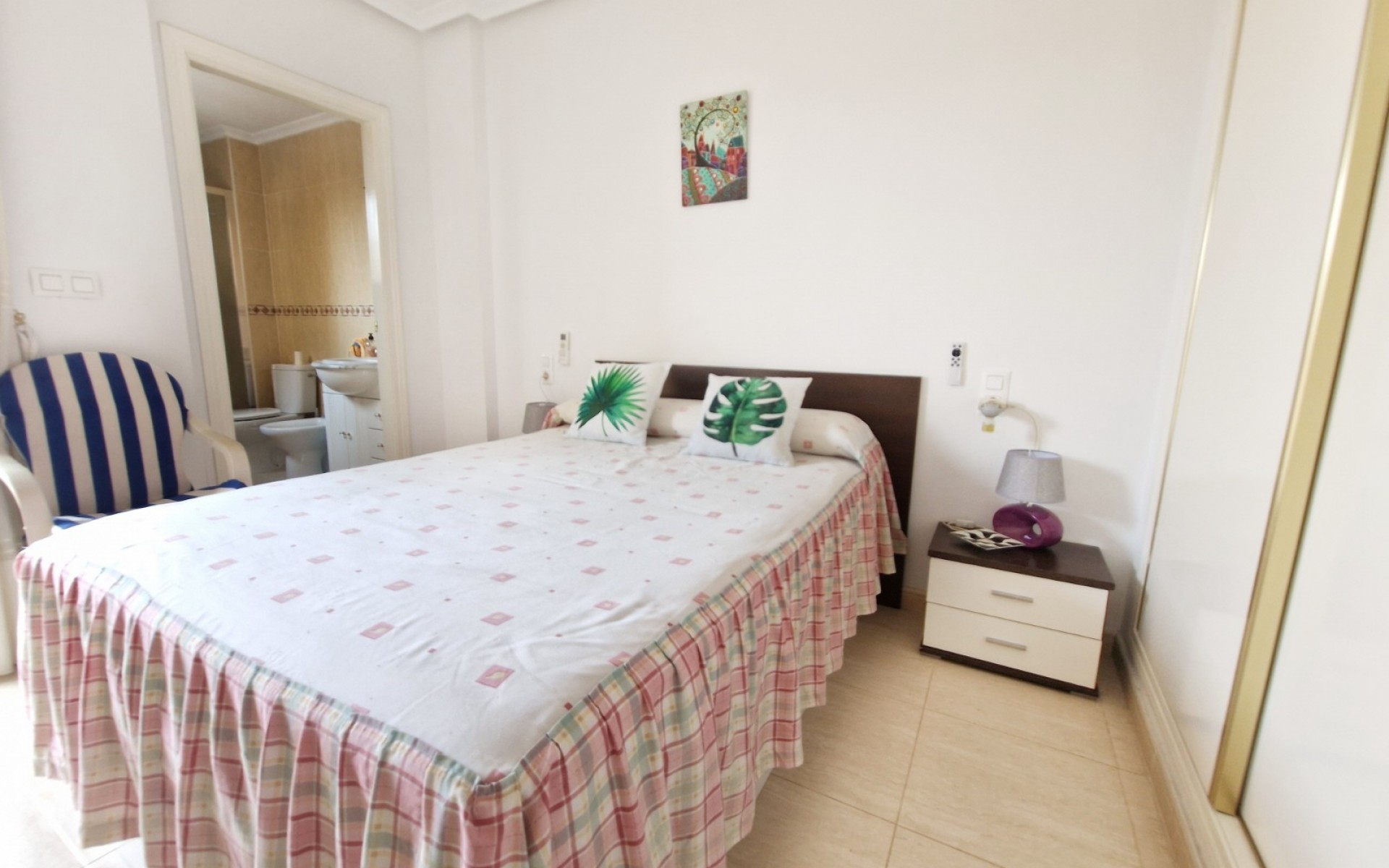 Resale - Apartment - Daya Nueva