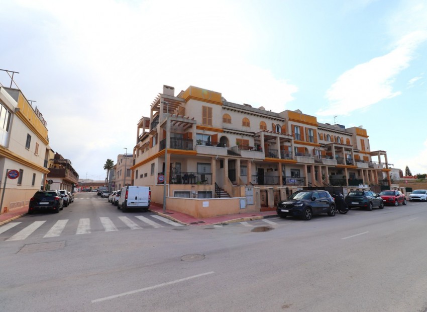 Resale - Apartment - Daya Vieja