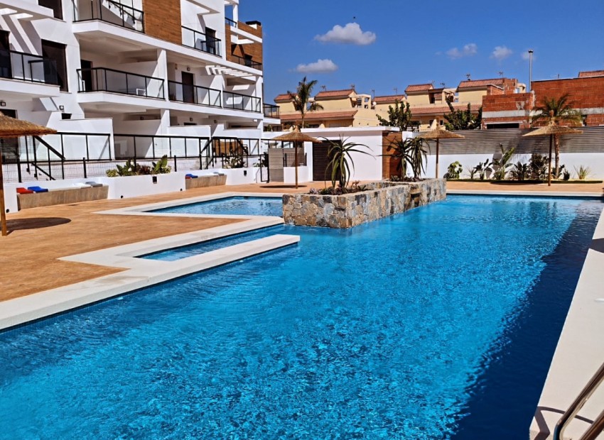 Resale - Apartment - El Mojon