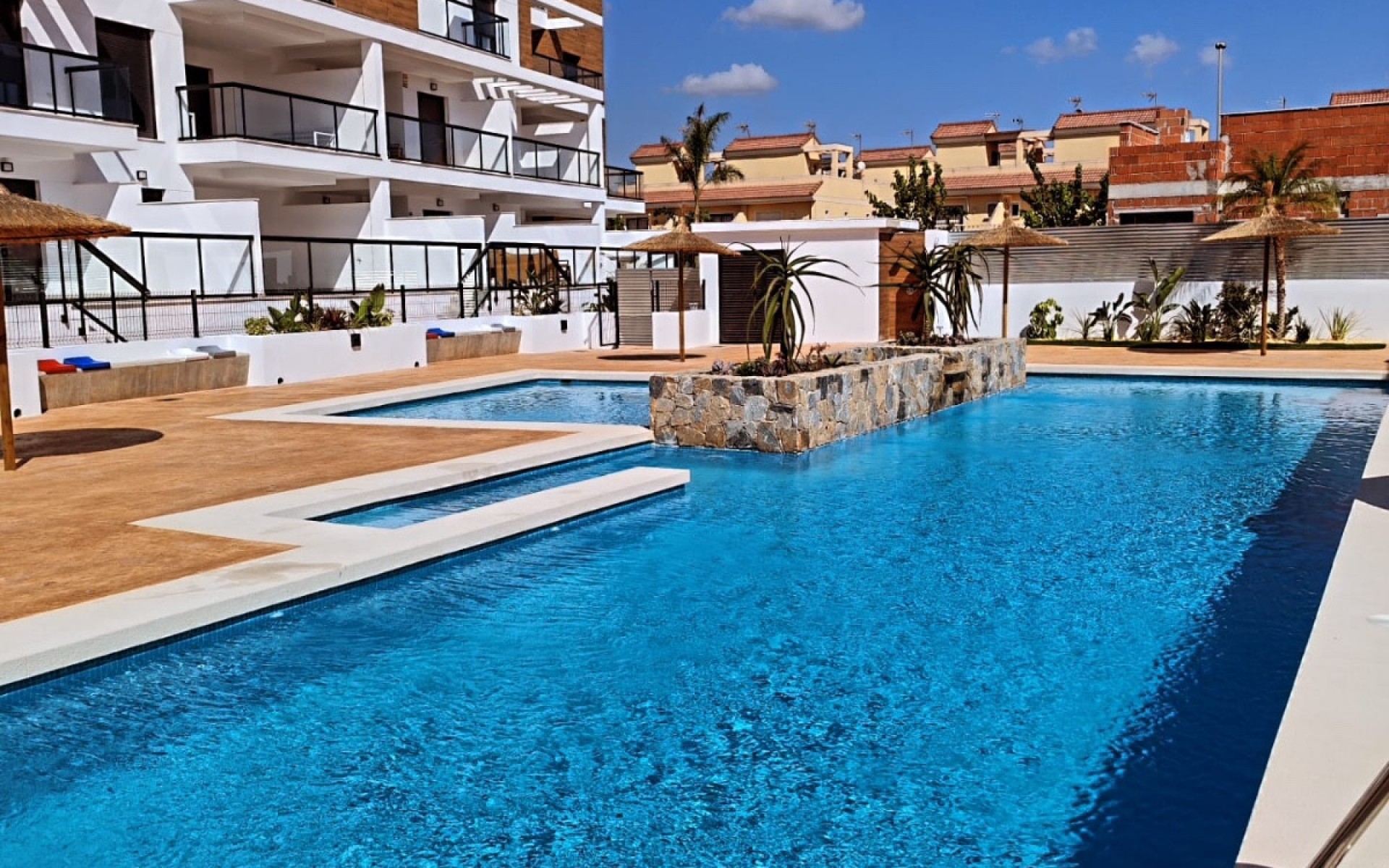 Resale - Apartment - El Mojon