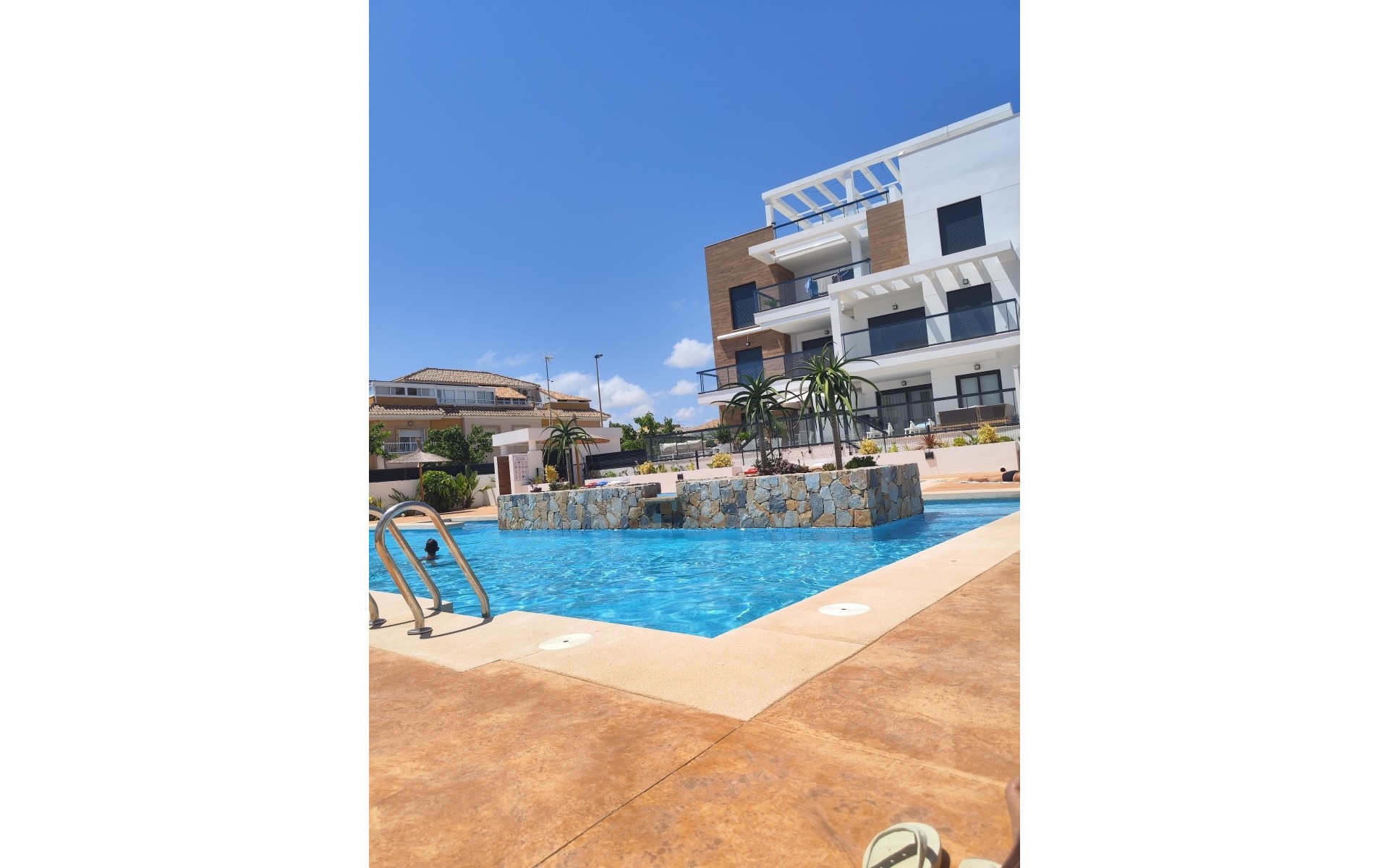 Resale - Apartment - El Mojon