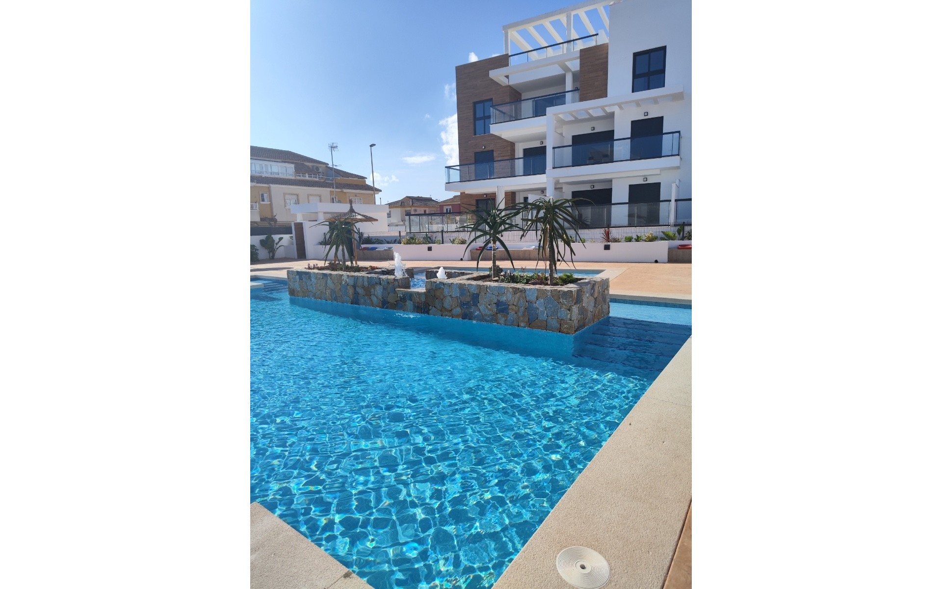 Resale - Apartment - El Mojon