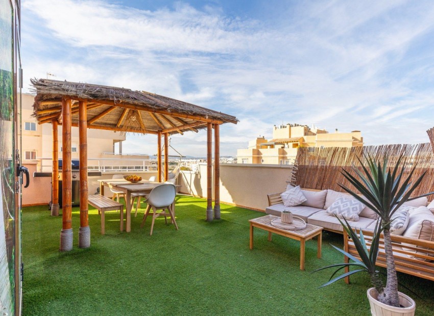 Resale - Apartment - Elche - Elche Centro