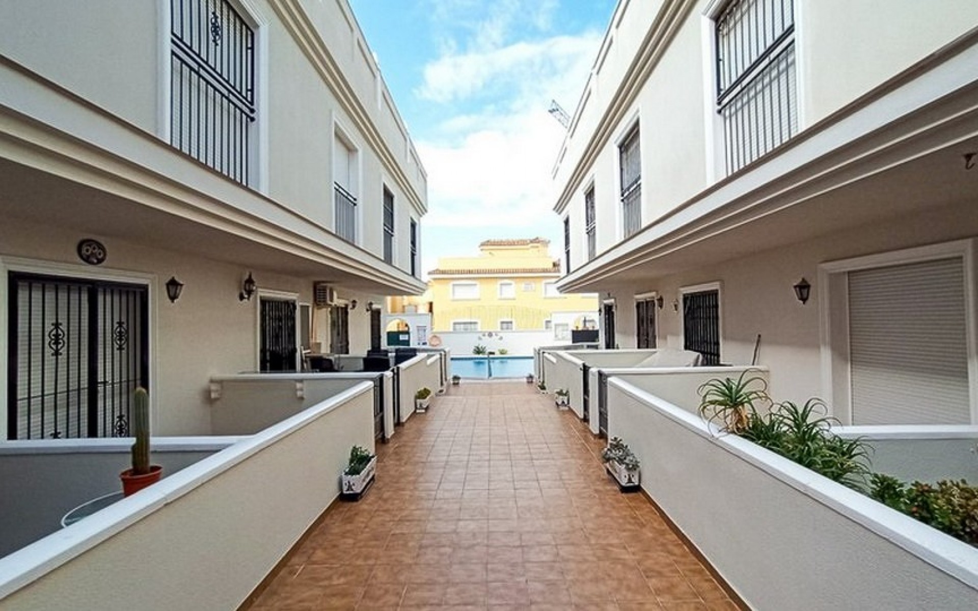 Resale - Apartment - Formentera Del Segura