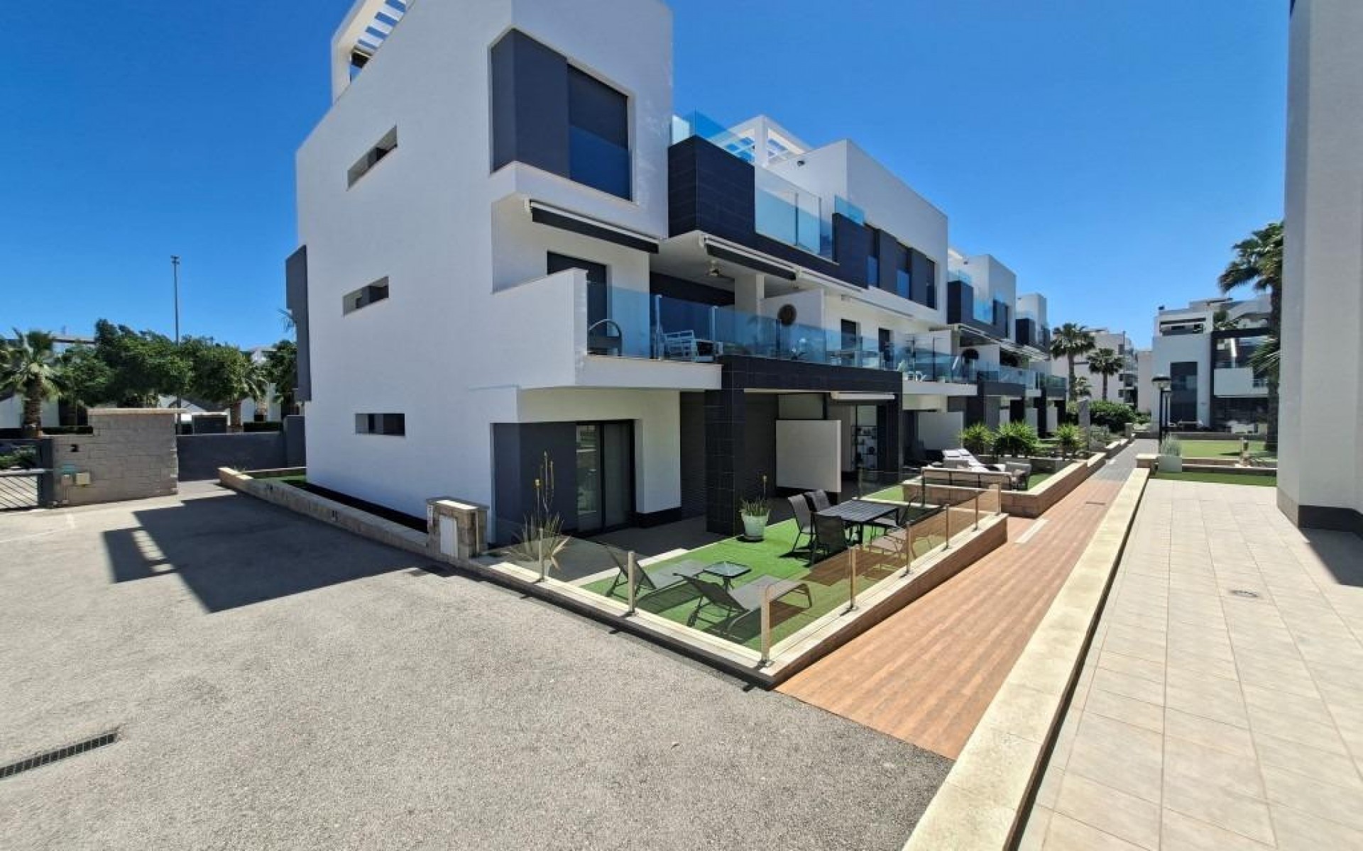Resale - Apartment - Guardamar Del Segura - El Raso