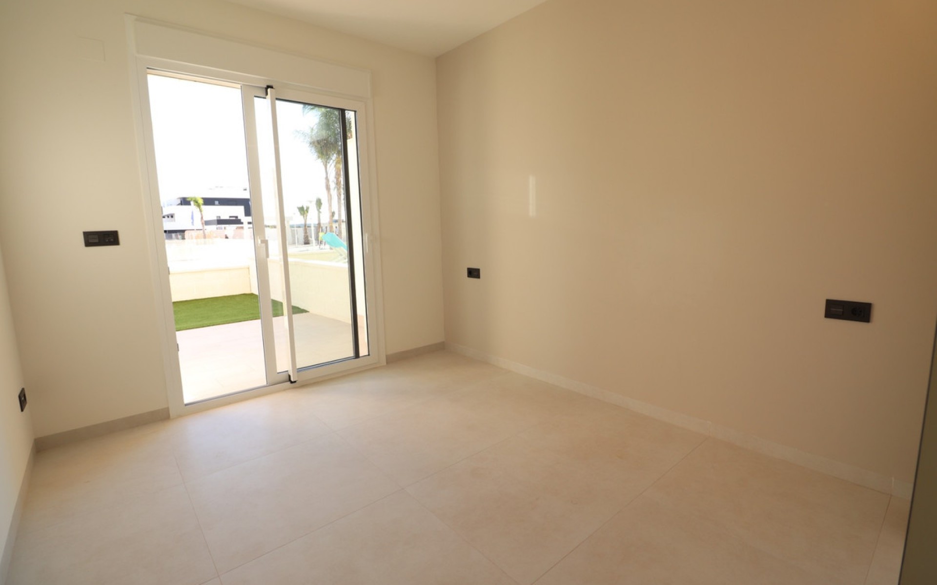 Resale - Apartment - Guardamar Del Segura - El Raso