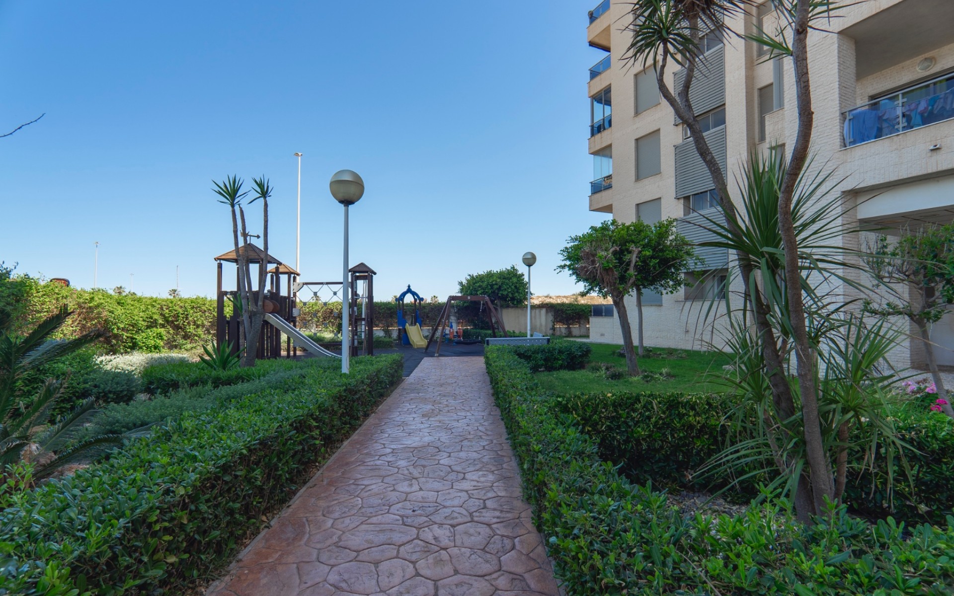 Resale - Apartment - Guardamar Del Segura - Puerto Deportivo