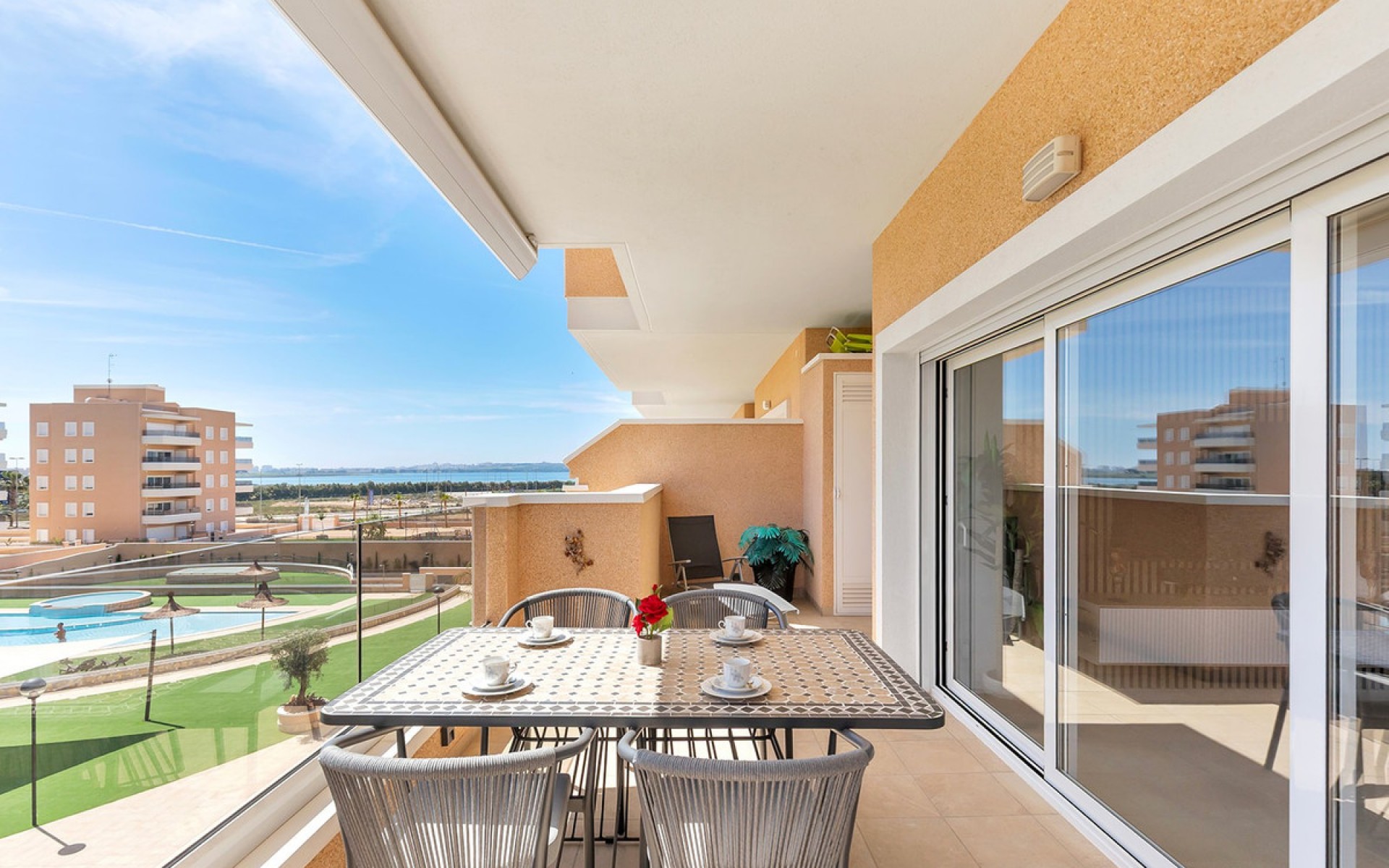 Resale - Apartment - Guardamar Del Segura - Urbanización El Raso