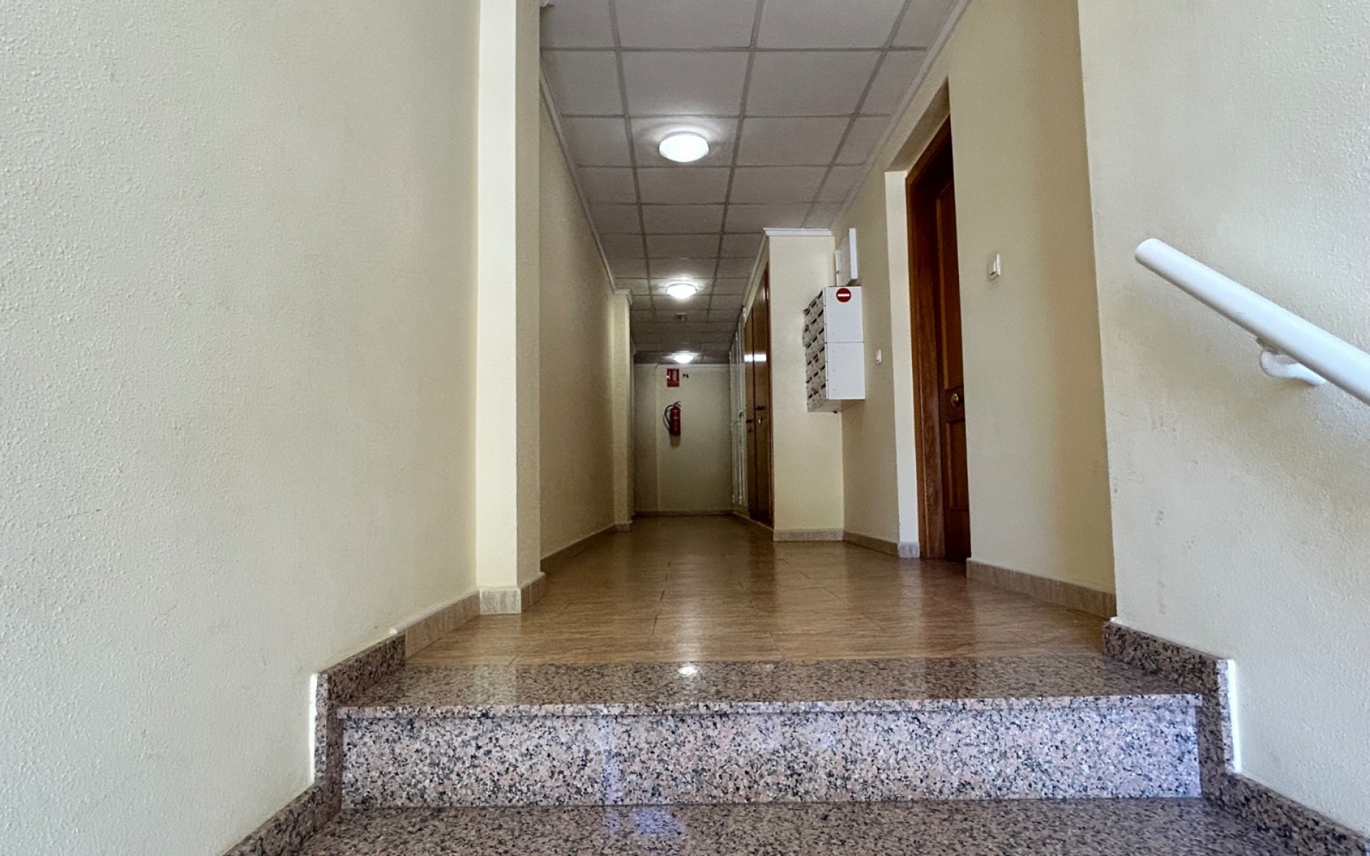 Resale - Apartment - Jacarilla - pueblo