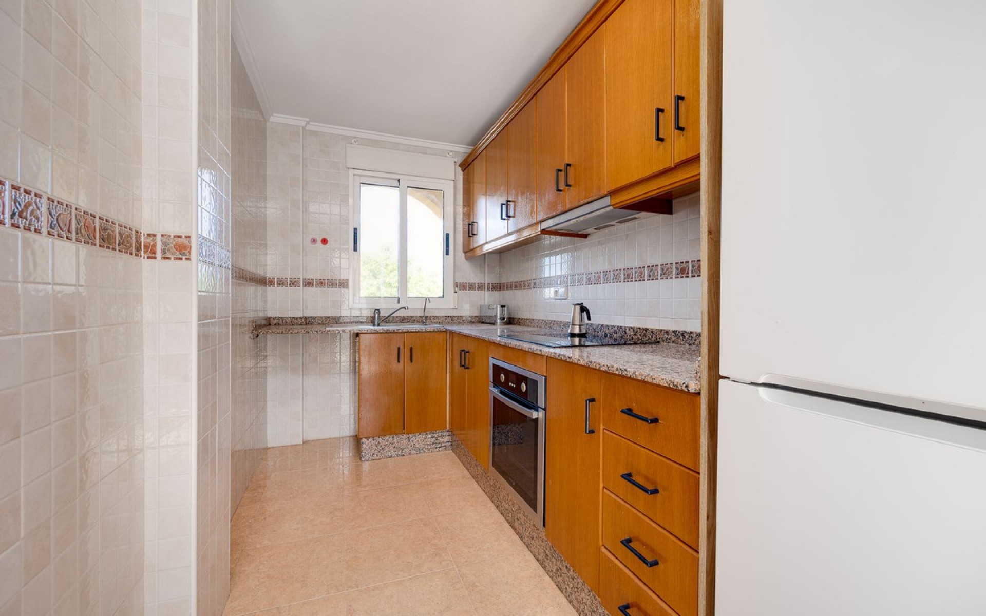 Resale - Apartment - Jacarilla