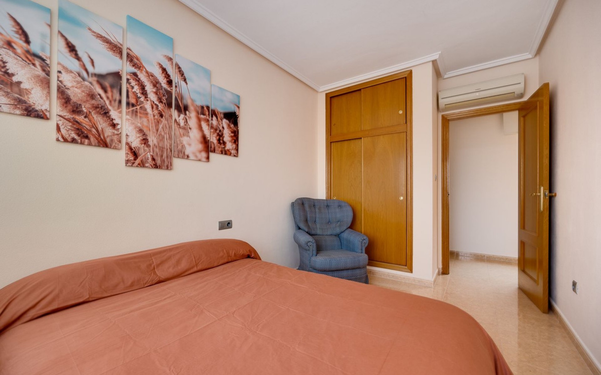 Resale - Apartment - Jacarilla