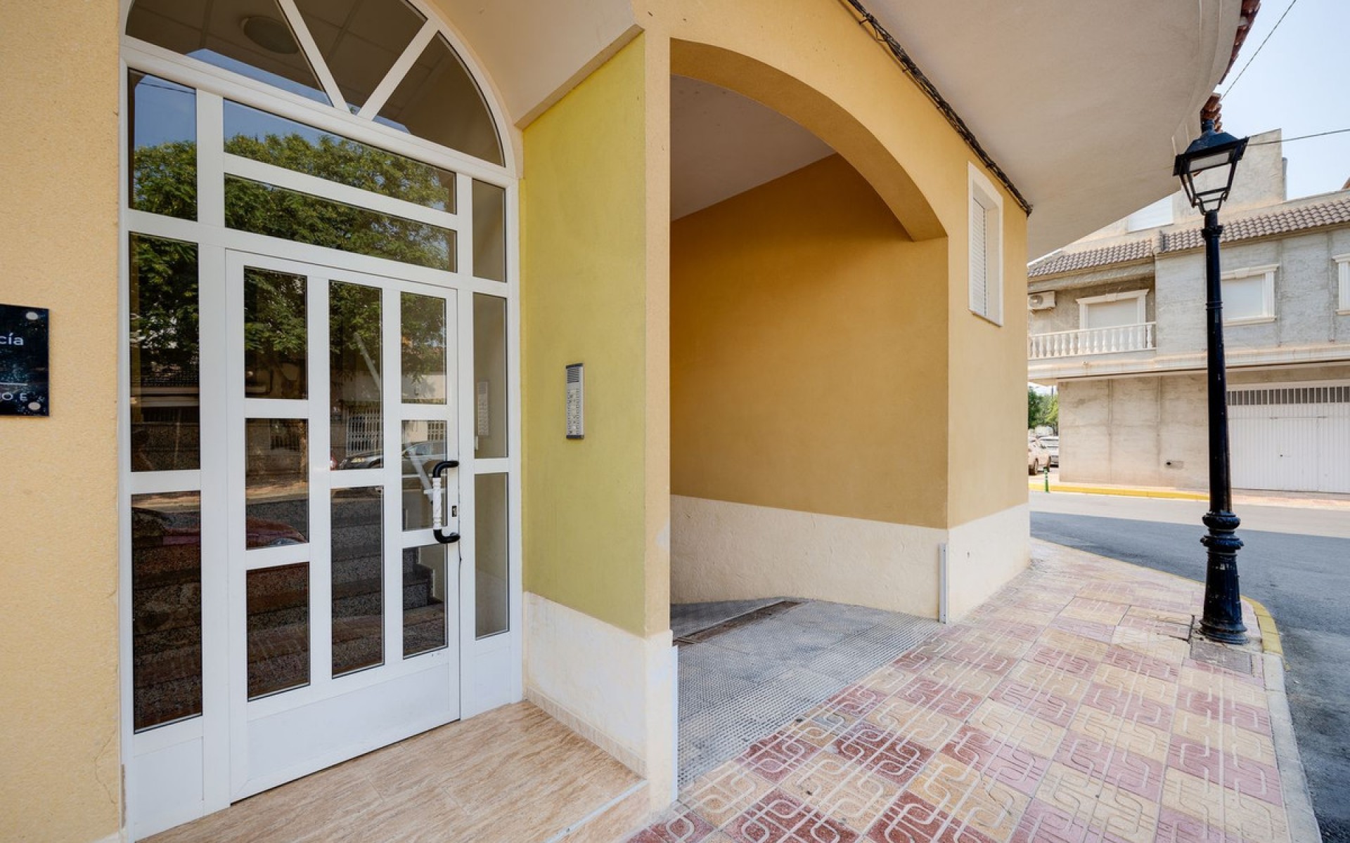 Resale - Apartment - Jacarilla