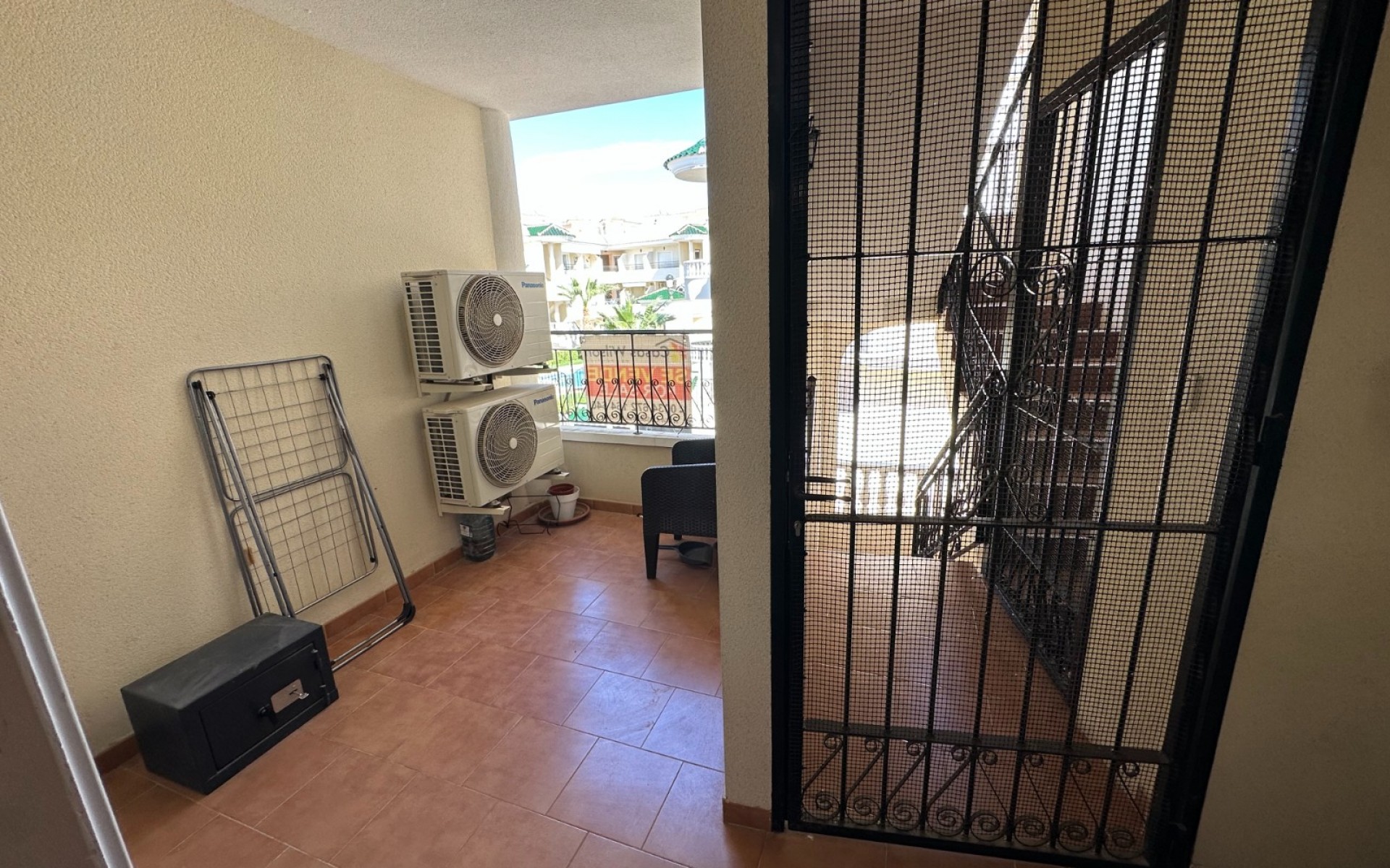Resale - Apartment - Jacarilla
