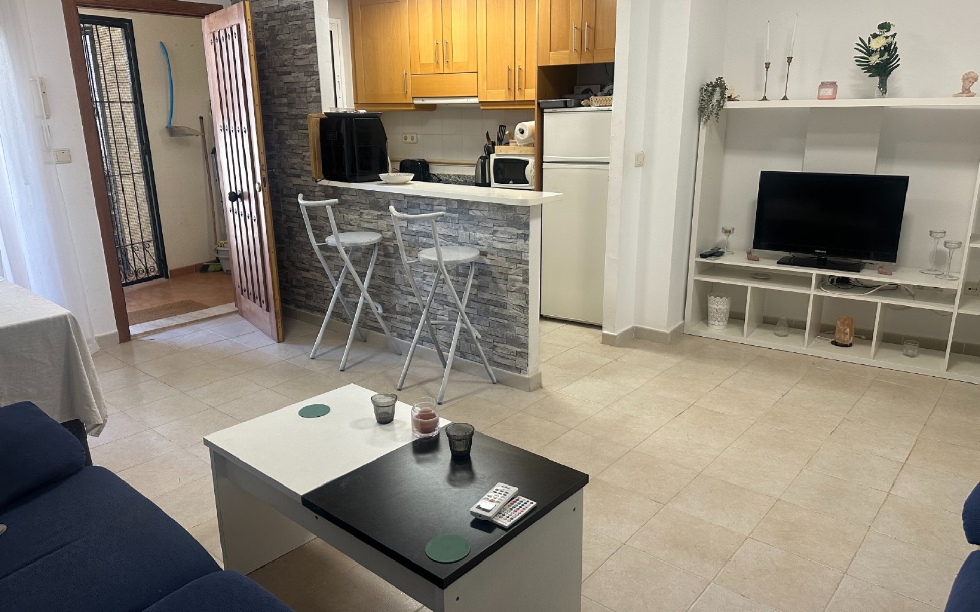 Resale - Apartment - Jacarilla