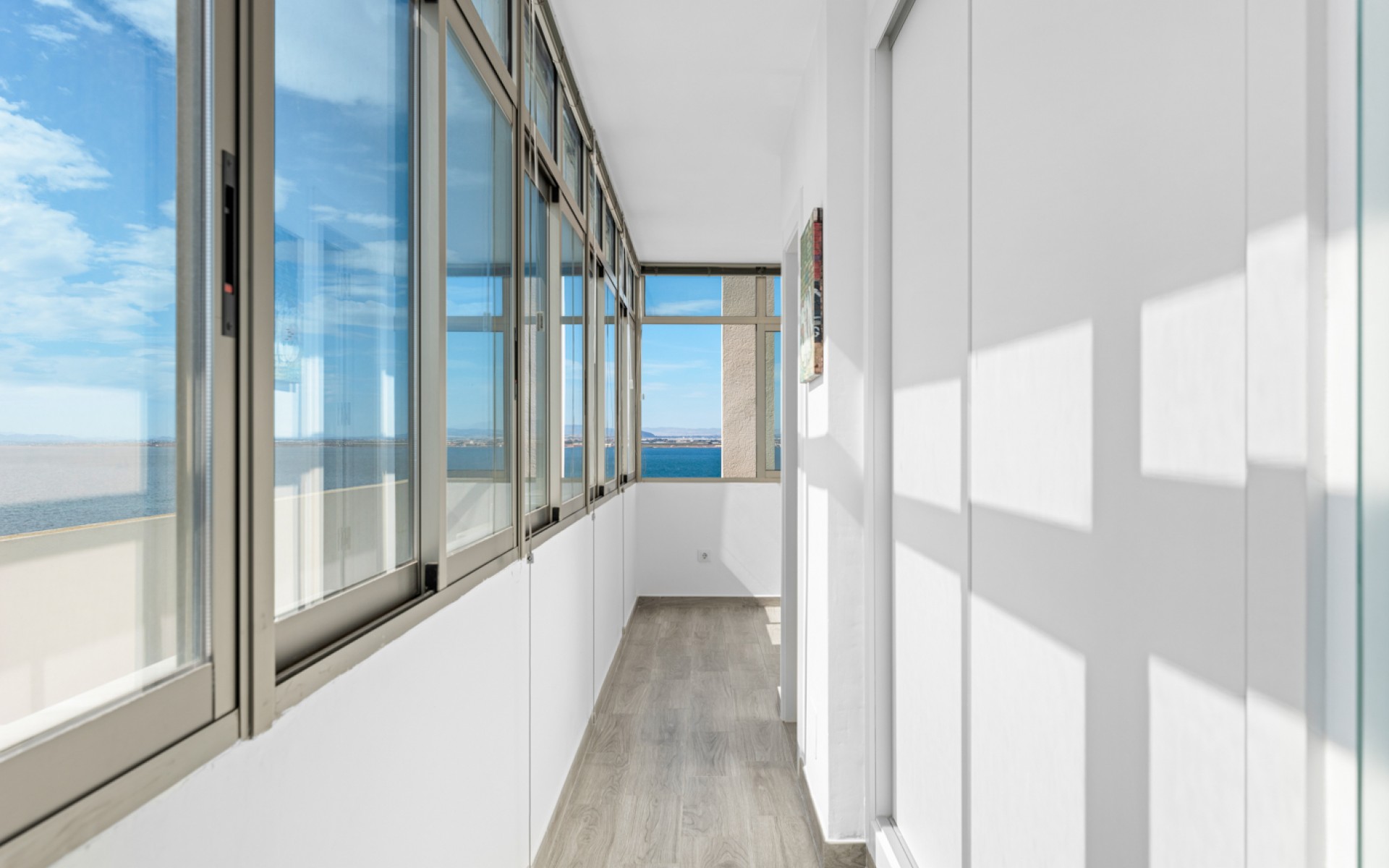 Resale - Apartment - La Manga del Mar Menor