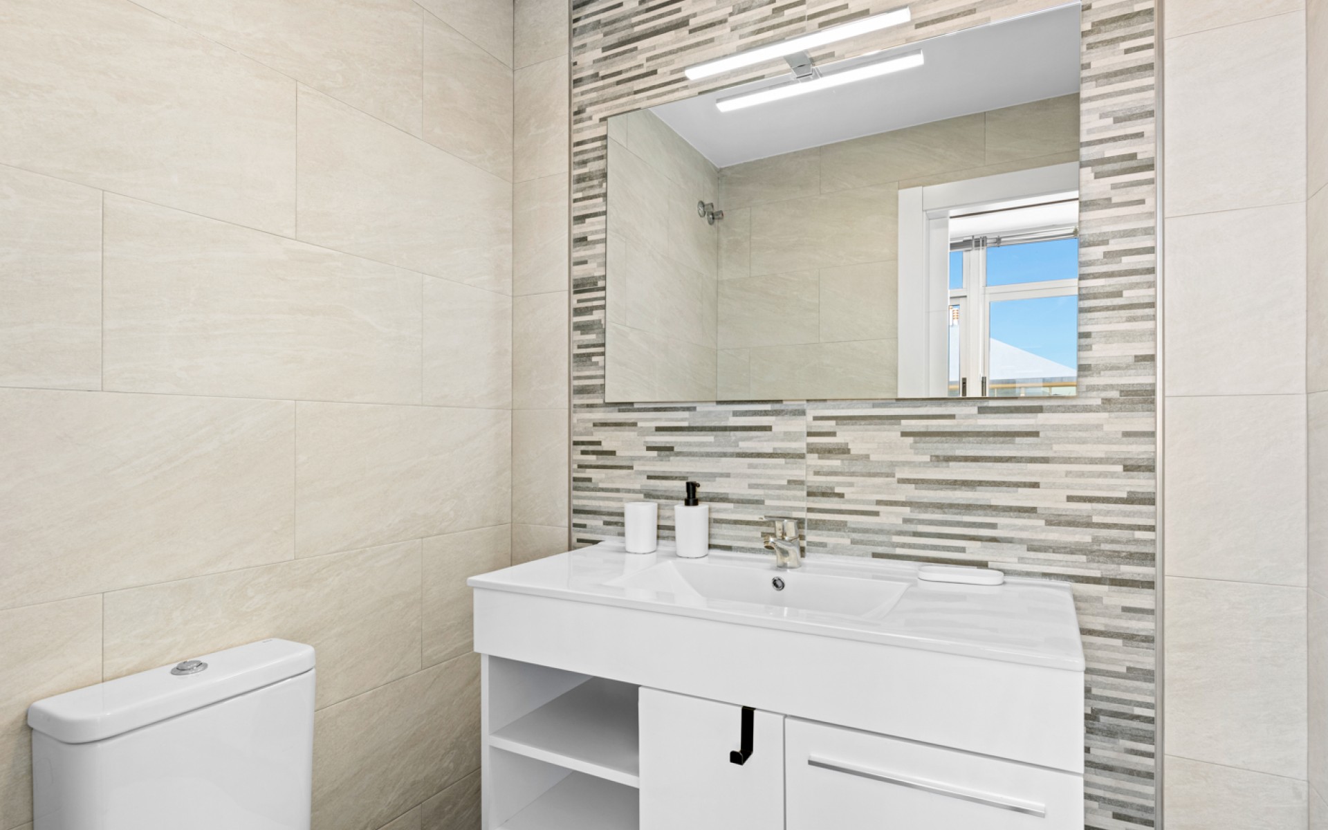 Resale - Apartment - La Manga del Mar Menor