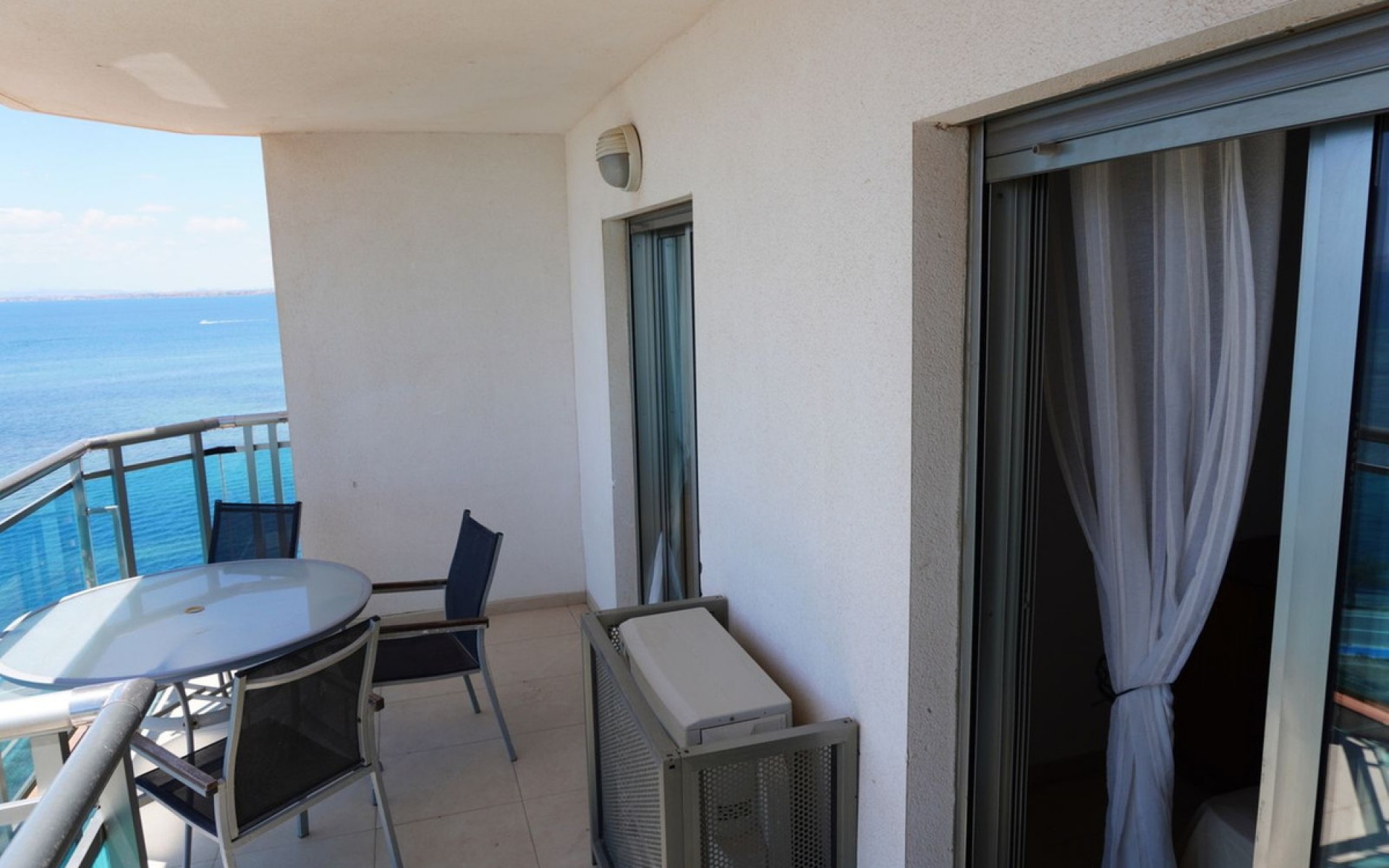 Resale - Apartment - La Manga del Mar Menor