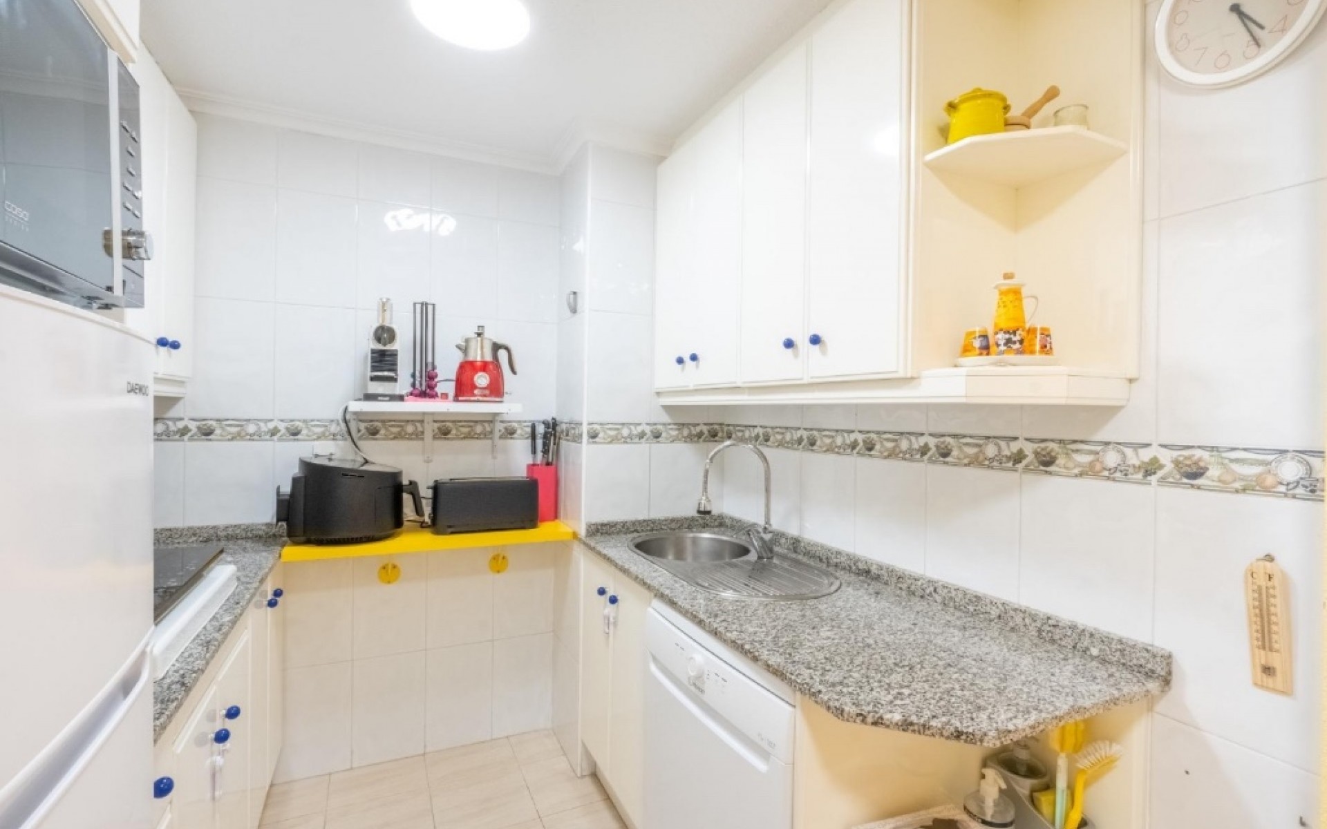 Resale - Apartment - La Mata