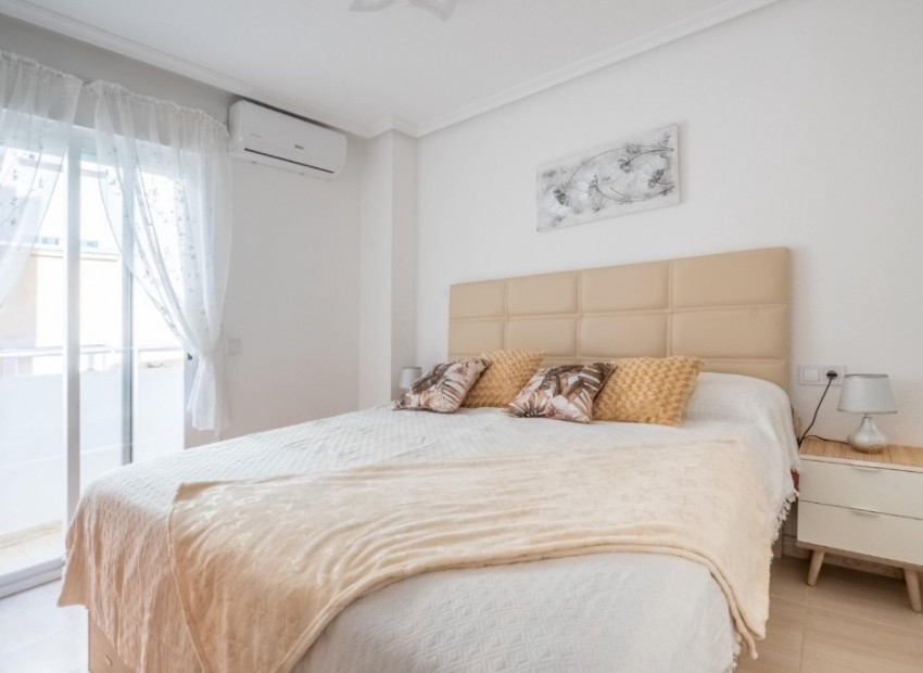 Resale - Apartment - La Mata