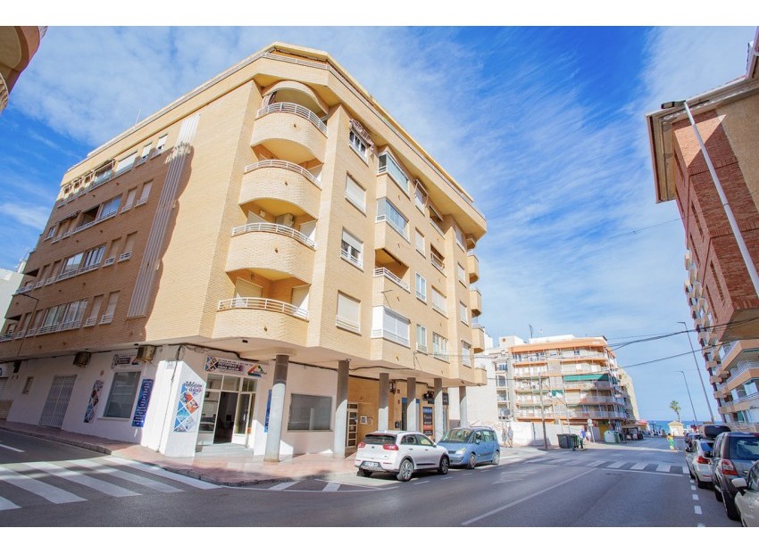 Resale - Apartment - La Mata
