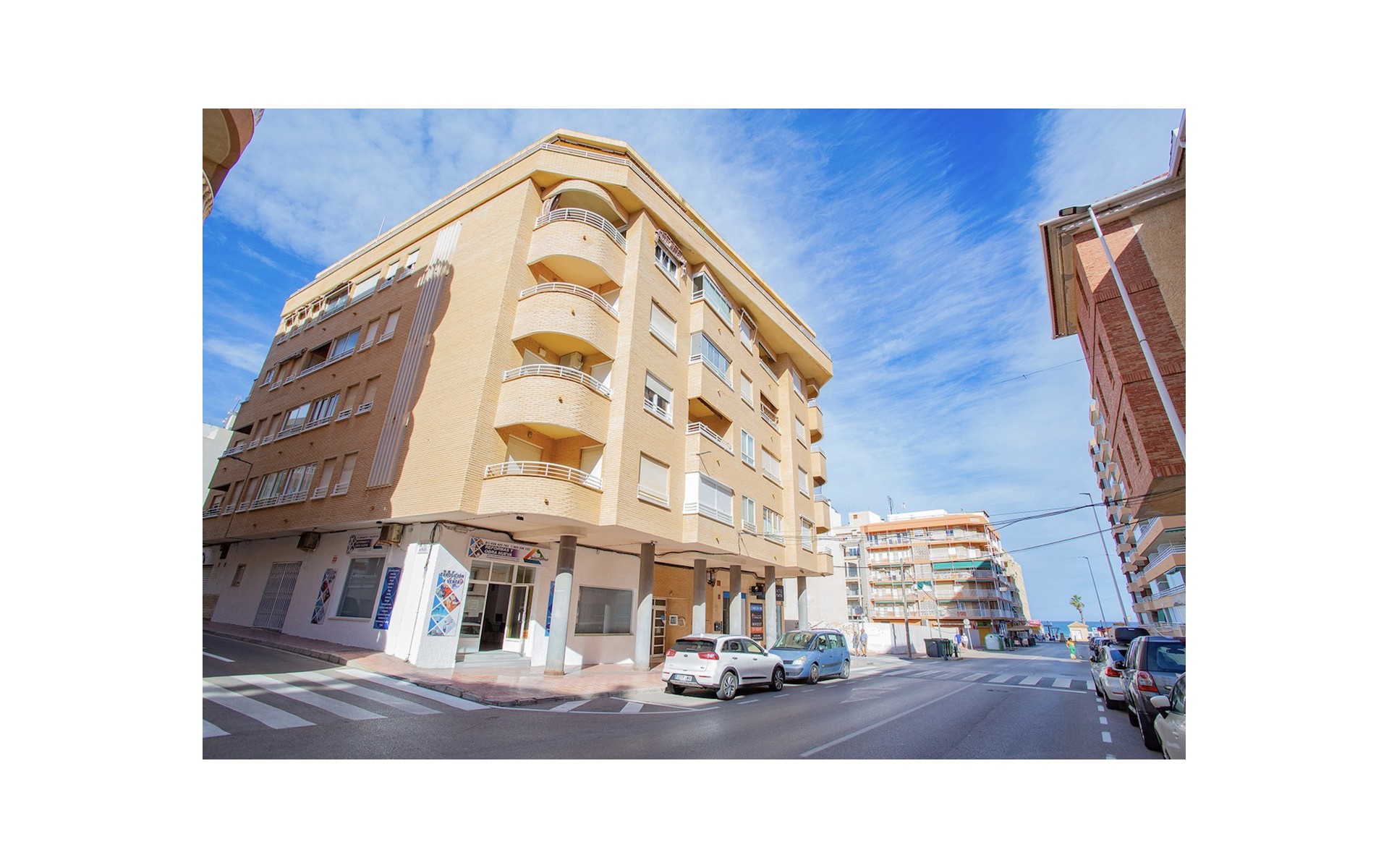 Resale - Apartment - La Mata