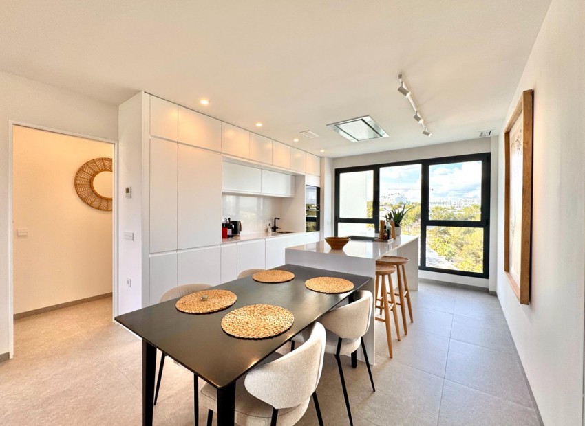 Resale - Apartment - Las Colinas - Las Colinas Golf Resort