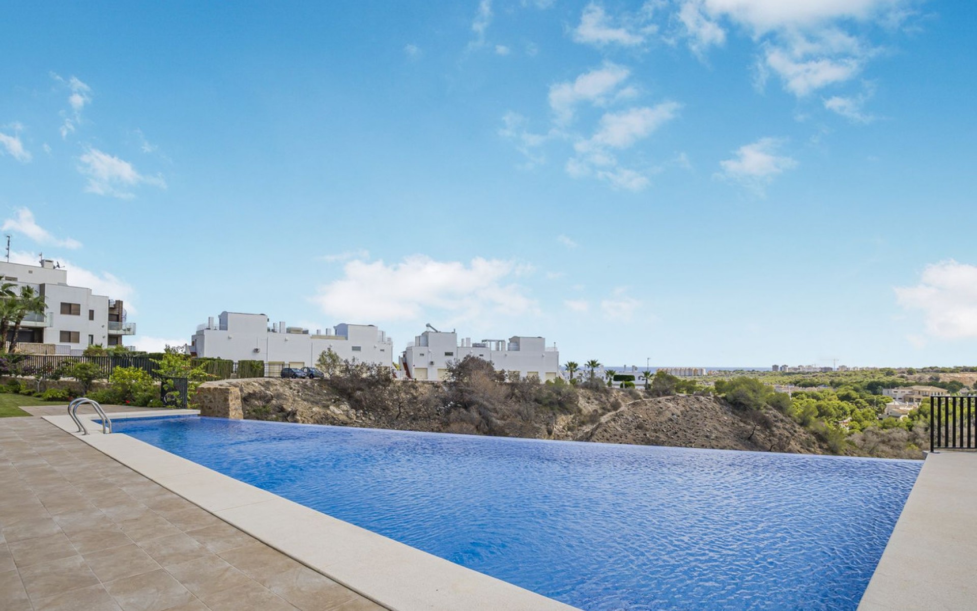 Resale - Apartment - Las Ramblas