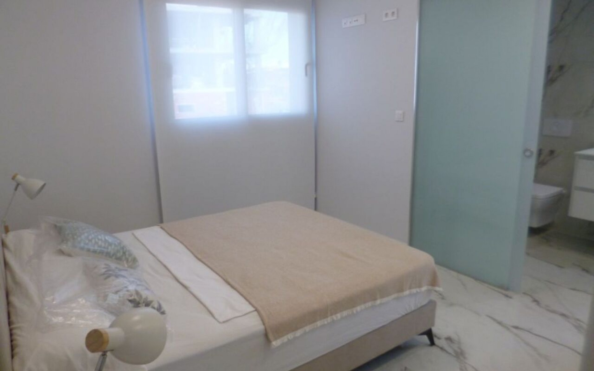 Resale - Apartment - Los Altos