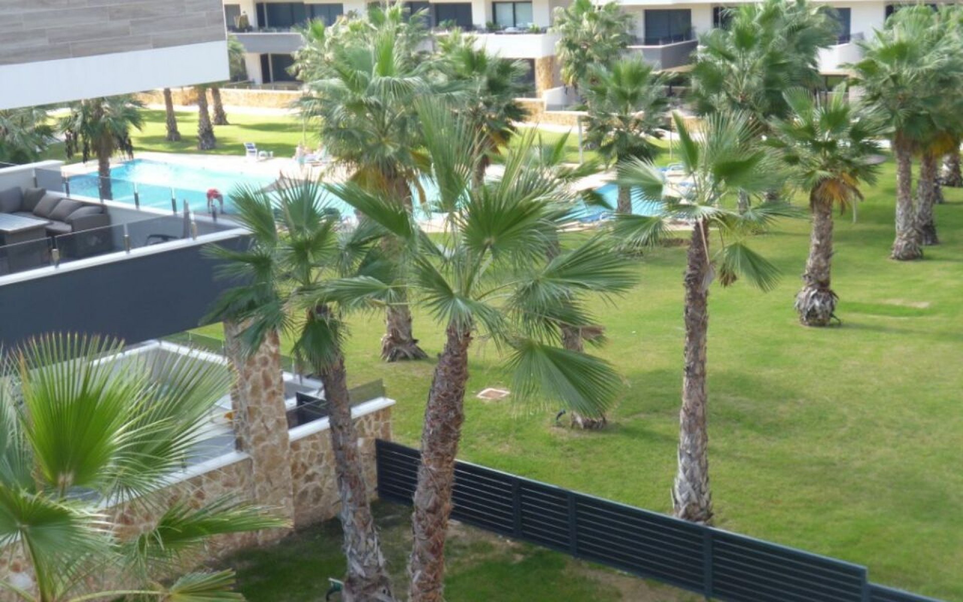 Resale - Apartment - Los Altos