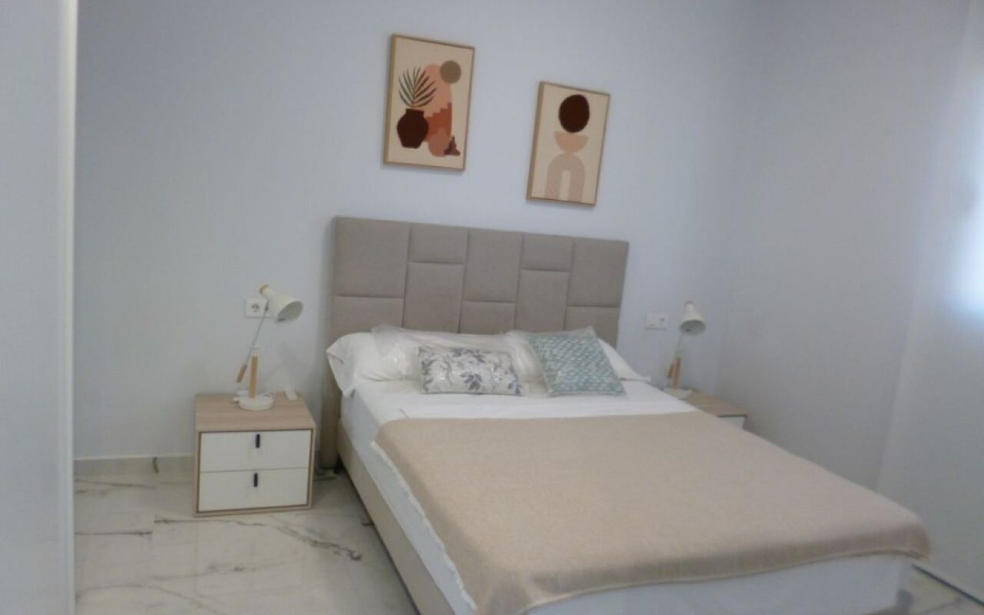 Resale - Apartment - Los Altos