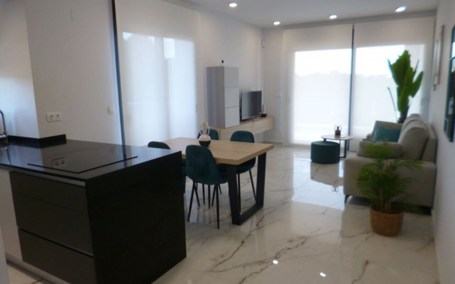 Resale - Apartment - Los Altos