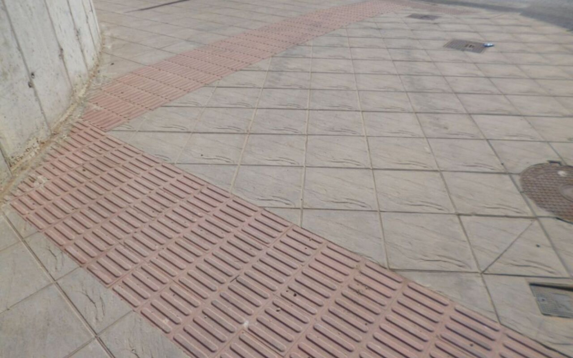 Resale - Apartment - Los Altos