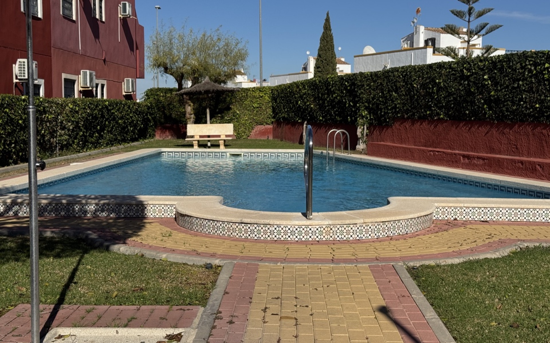 Resale - Apartment - Los Altos