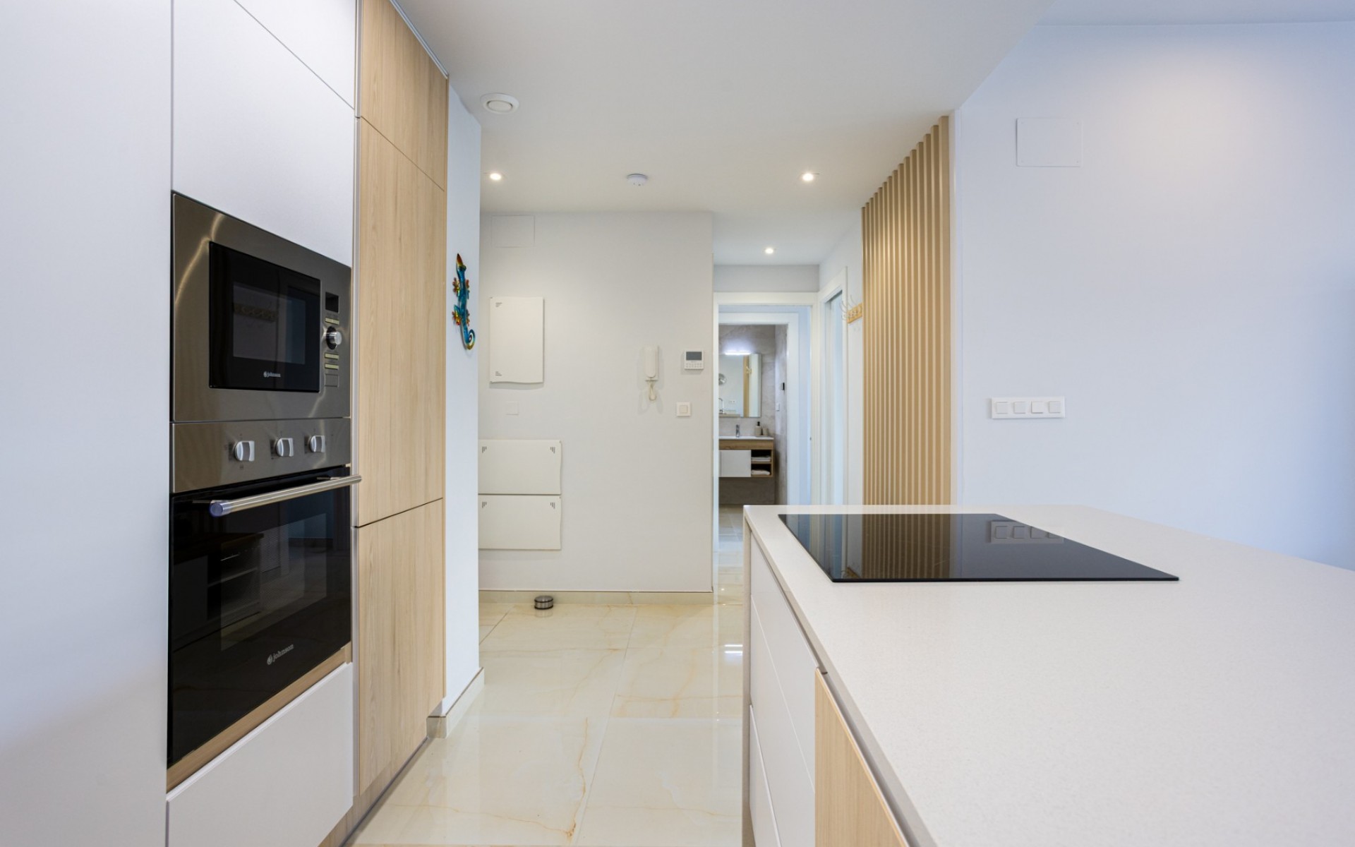 Resale - Apartment - Los Altos