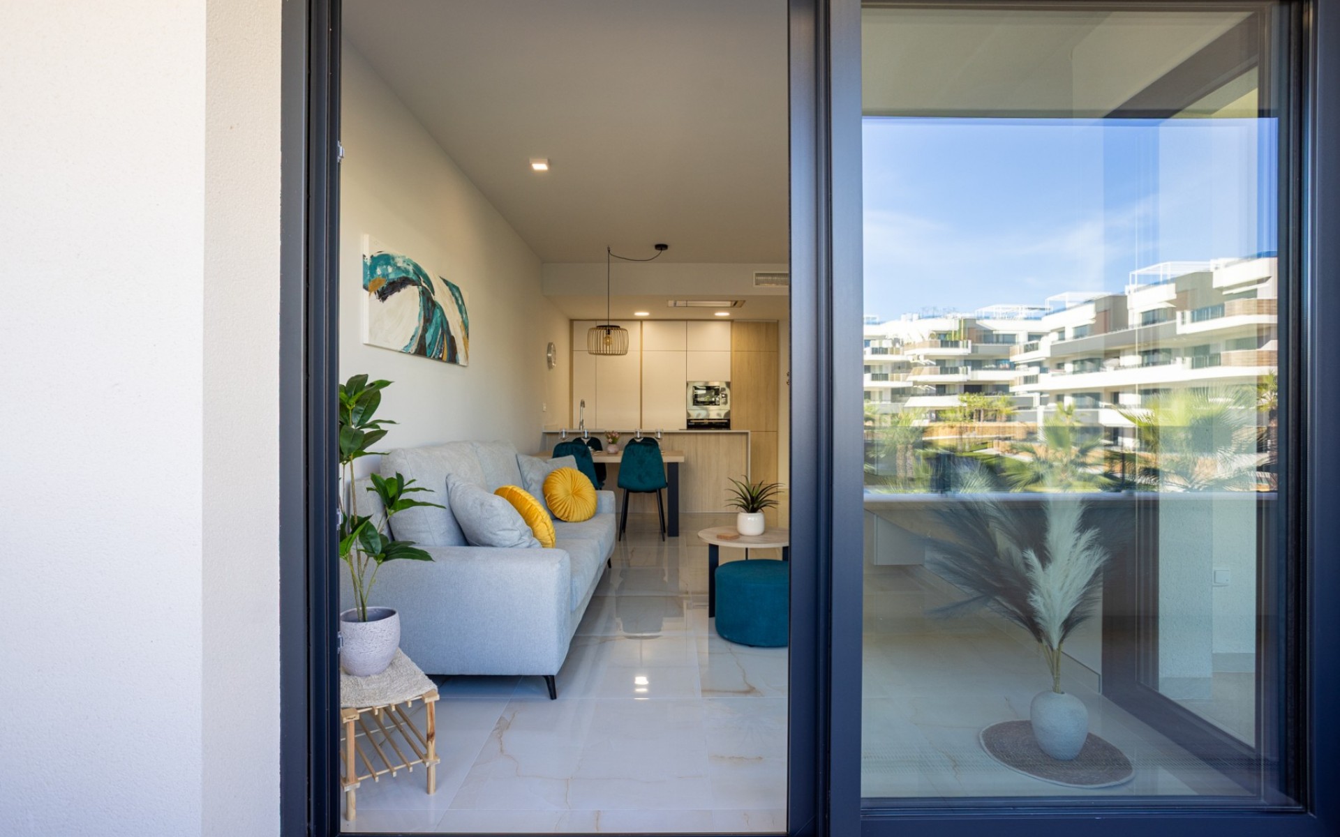 Resale - Apartment - Los Altos