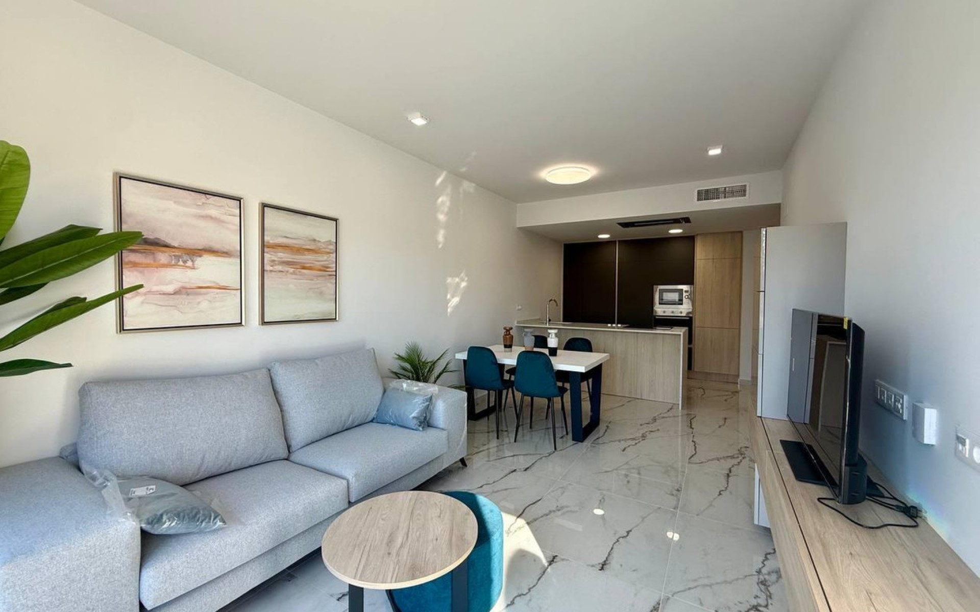 Resale - Apartment - Los Altos
