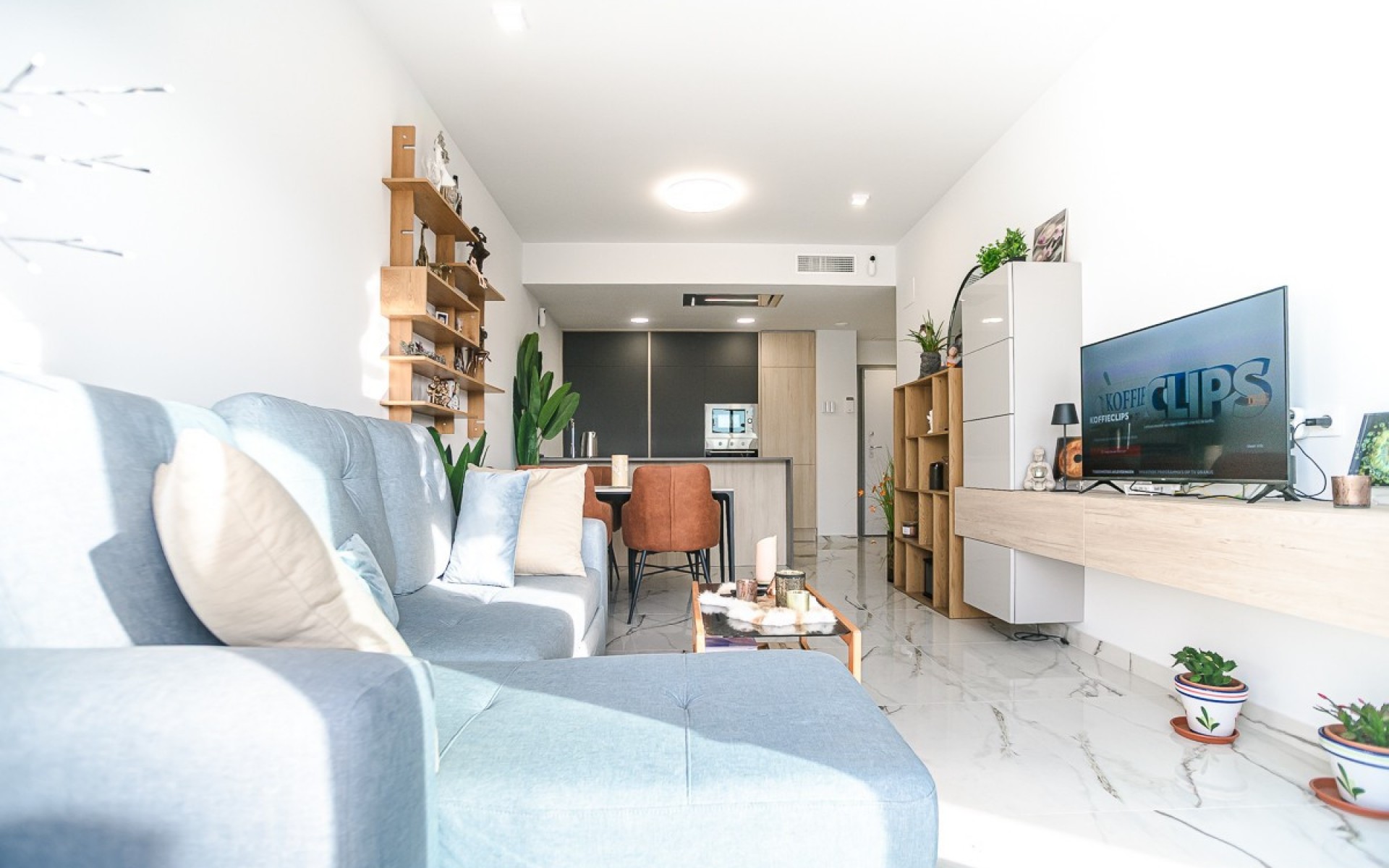 Resale - Apartment - Los Altos