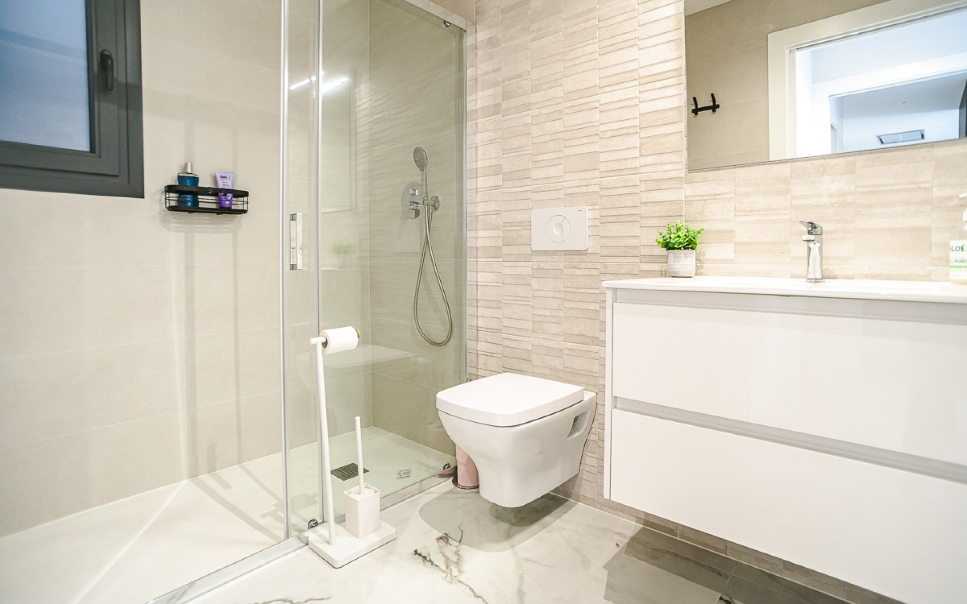 Resale - Apartment - Los Altos